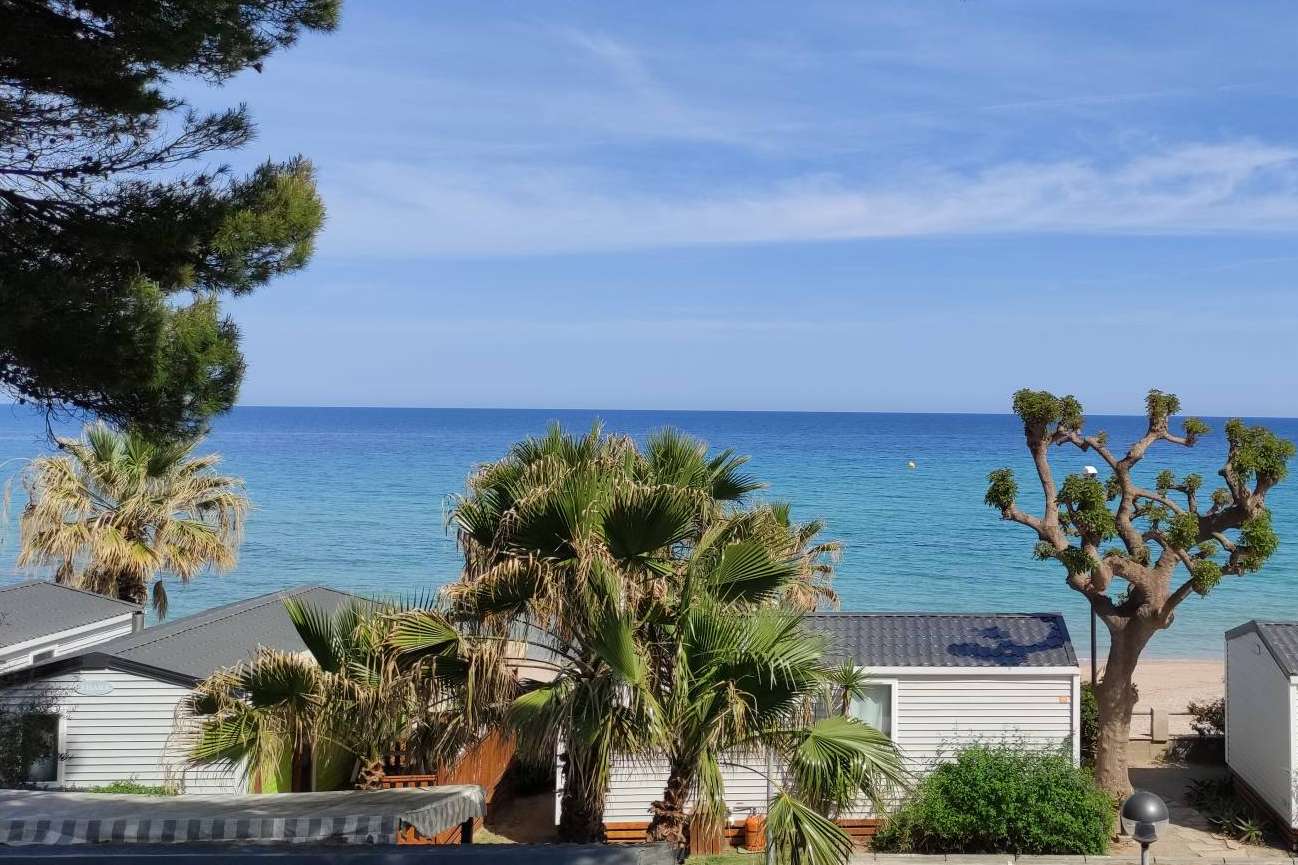 Parcelas de Alannia Els Prats y Alannia Costa Dorada; una buena elección para disfrutar del camping junto al mar