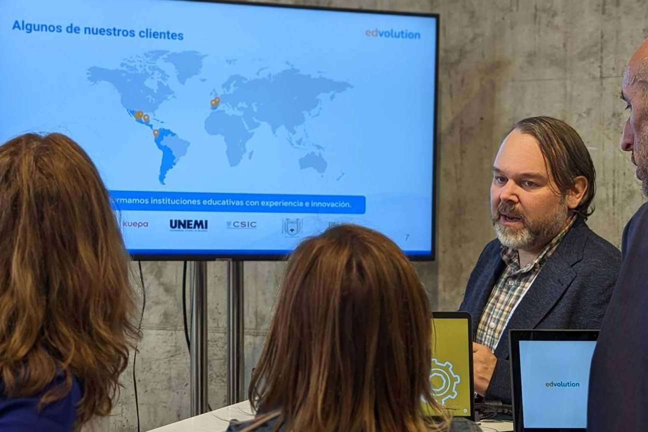 Los grandes beneficios del Moodle en Google, con la firma Edvolution