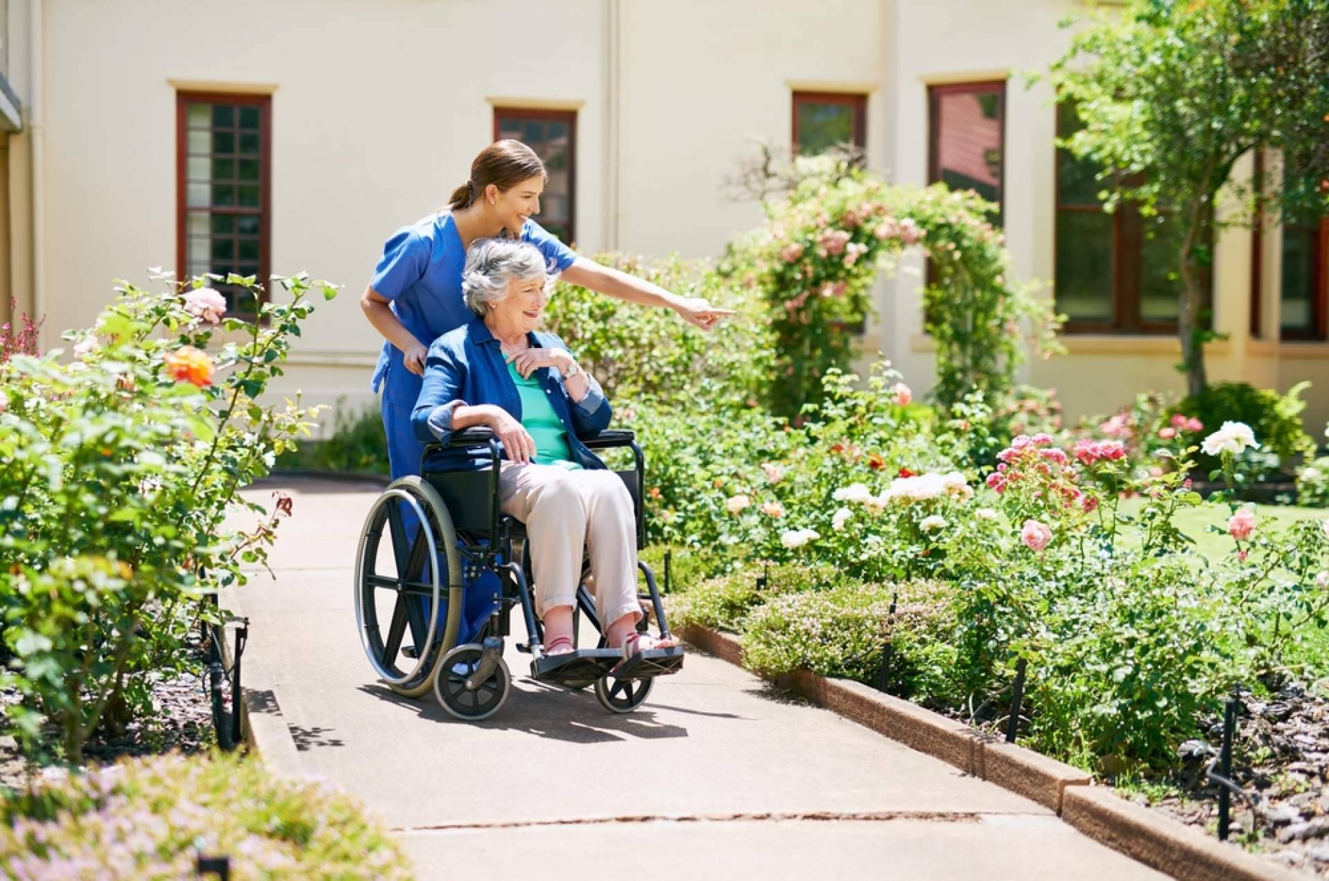 MiResidencia ayuda en los procesos de compraventa y traspaso de residencias geriátricas