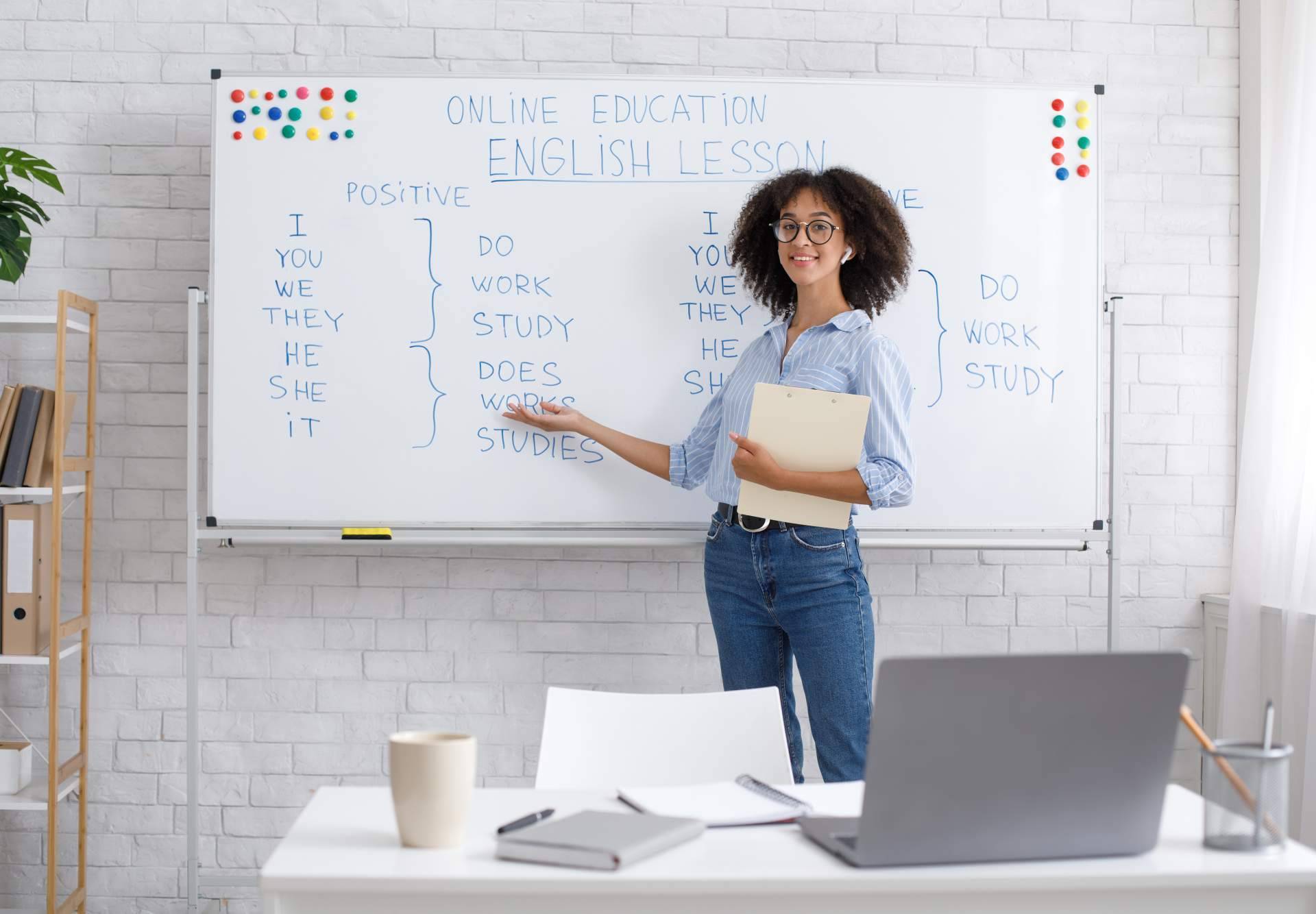 Por qué es importante tener títulos de inglés oficiales en España, por KiwiHopp