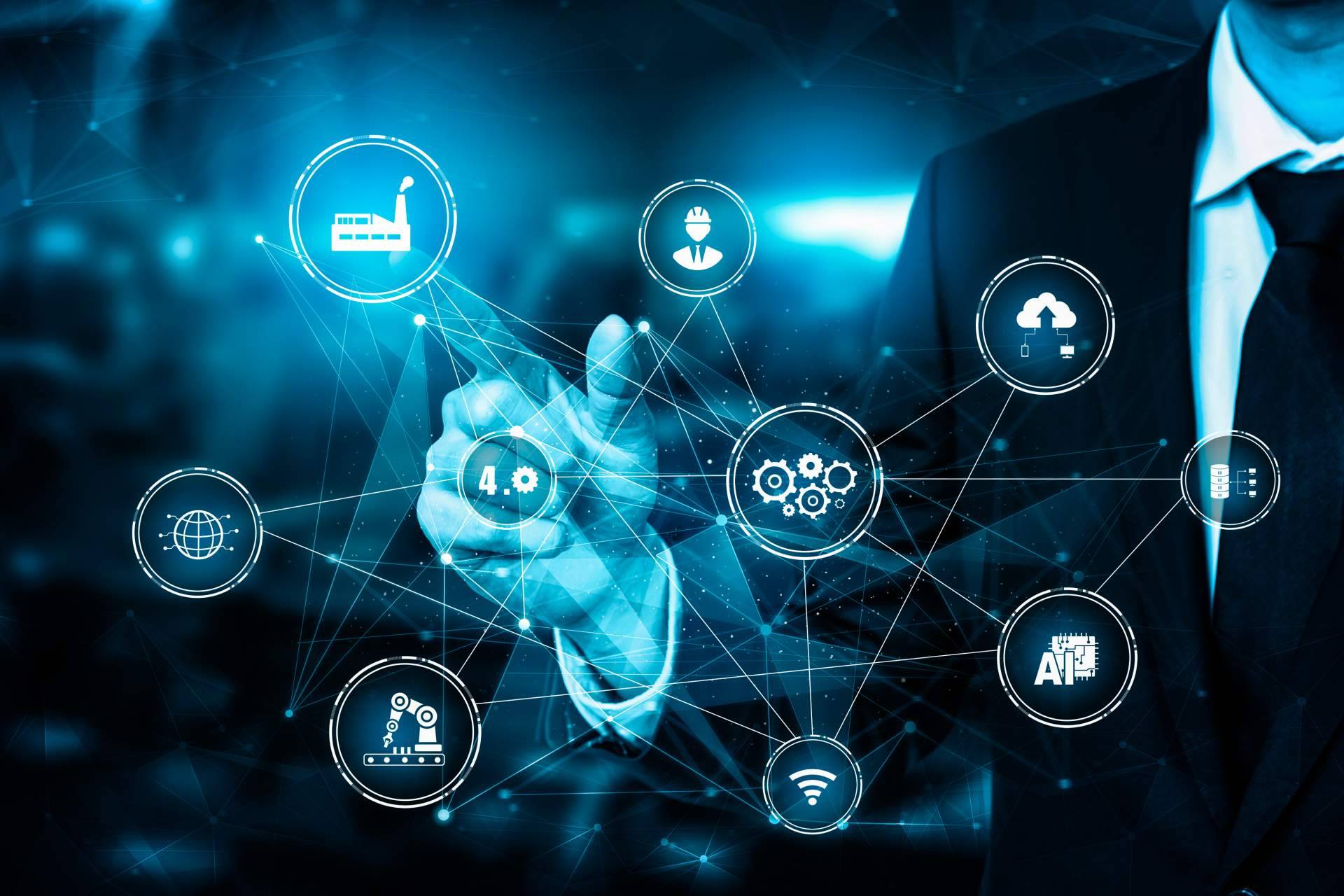 ¿Cuál es la importancia de contar con profesionales para la transformación digital de los negocios?