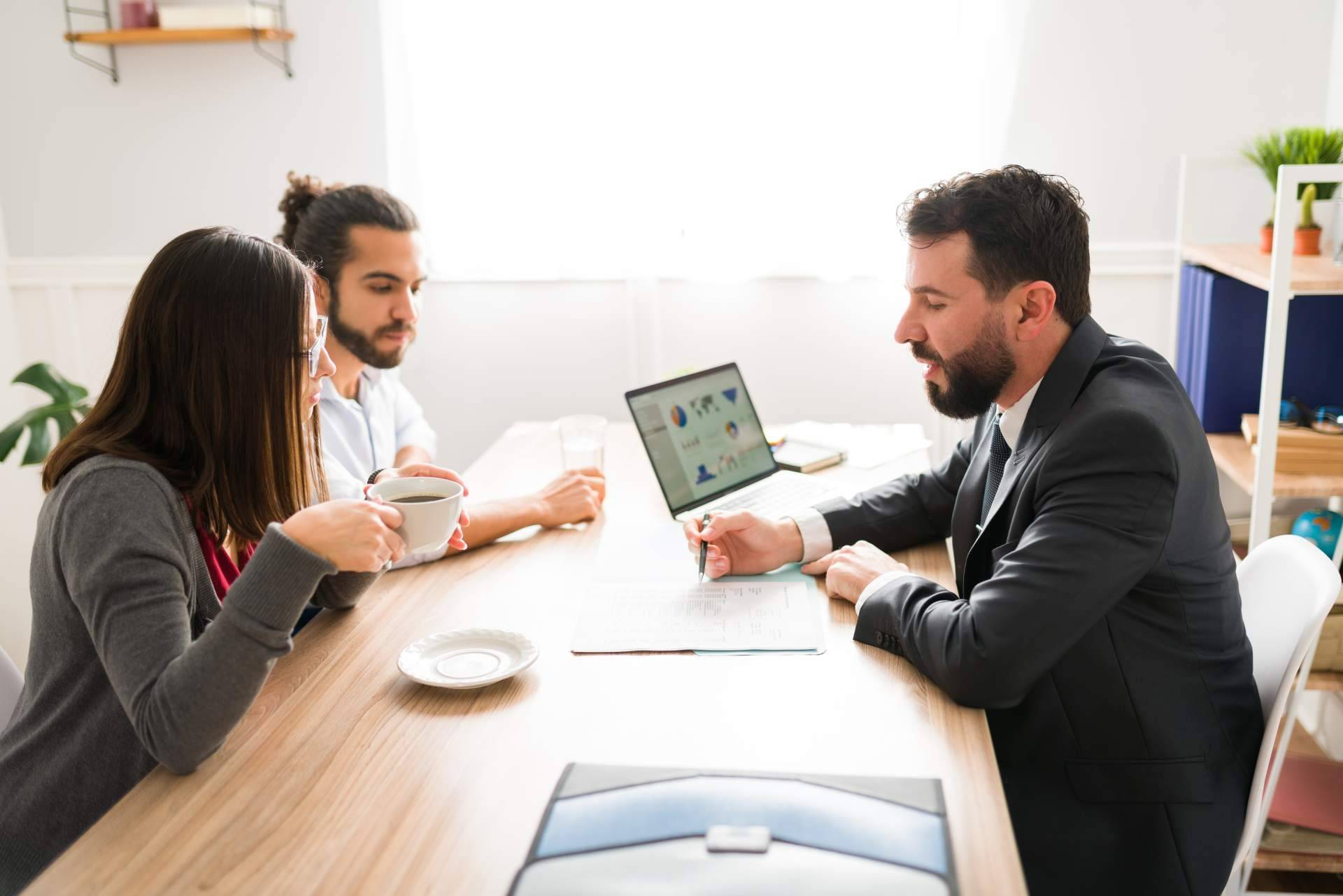 Simplificar y agilizar los trámites administrativos y fiscales de las empresas con la gestoría online, Asesoría Fiscália