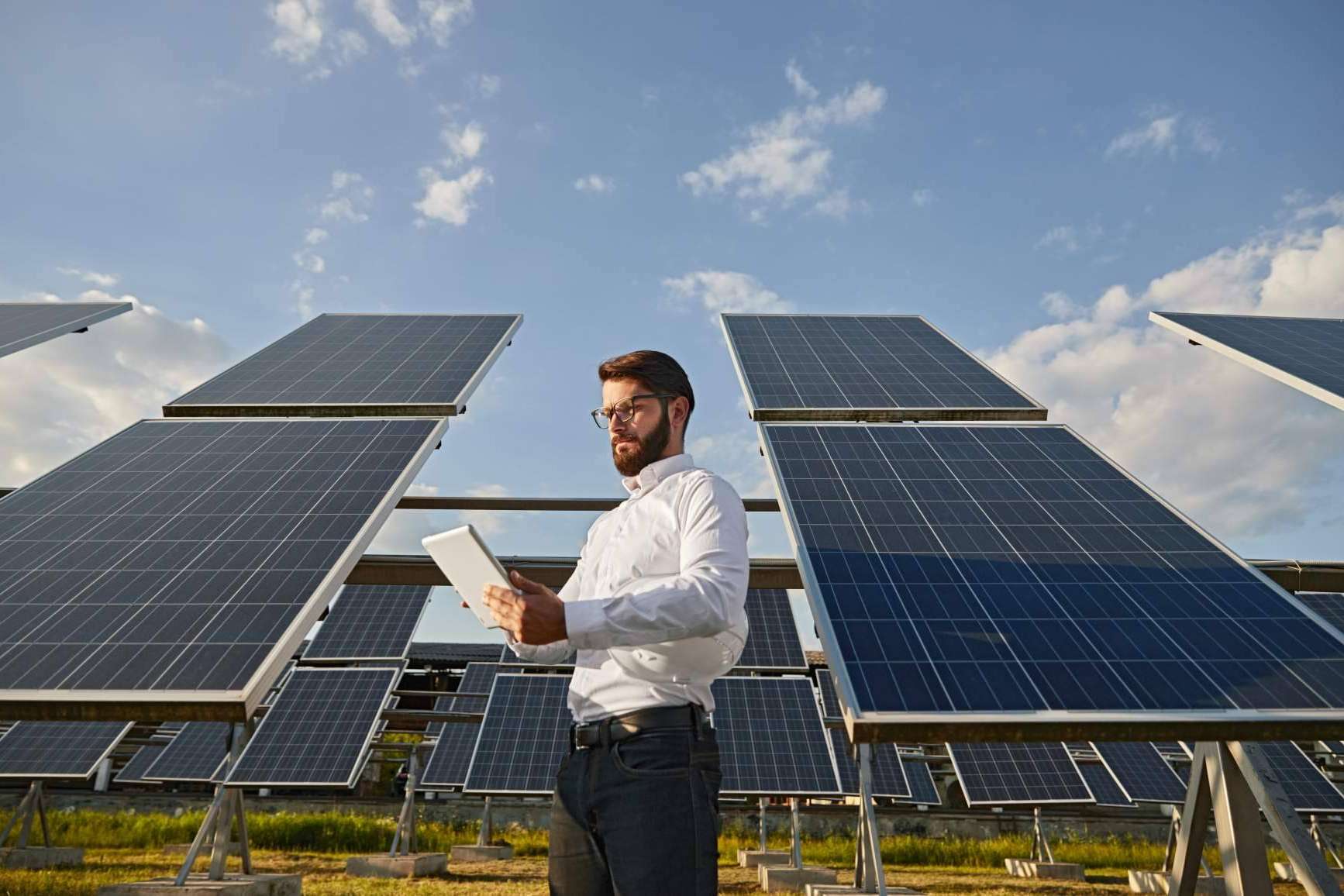Conseguir una mayor energía gracias a los módulos solares fotovoltaicos que ofrece Solomnia