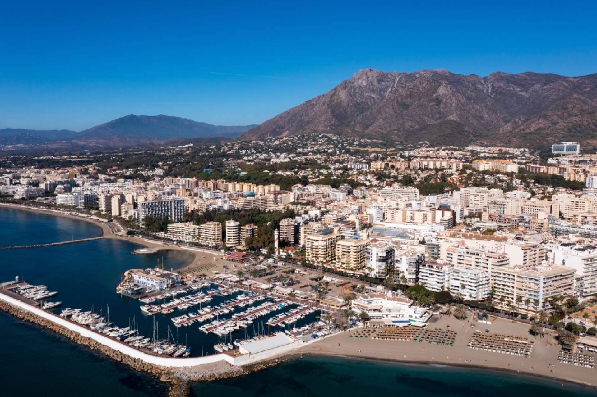 Aspectos a considerar al adquirir una propiedad en Marbella