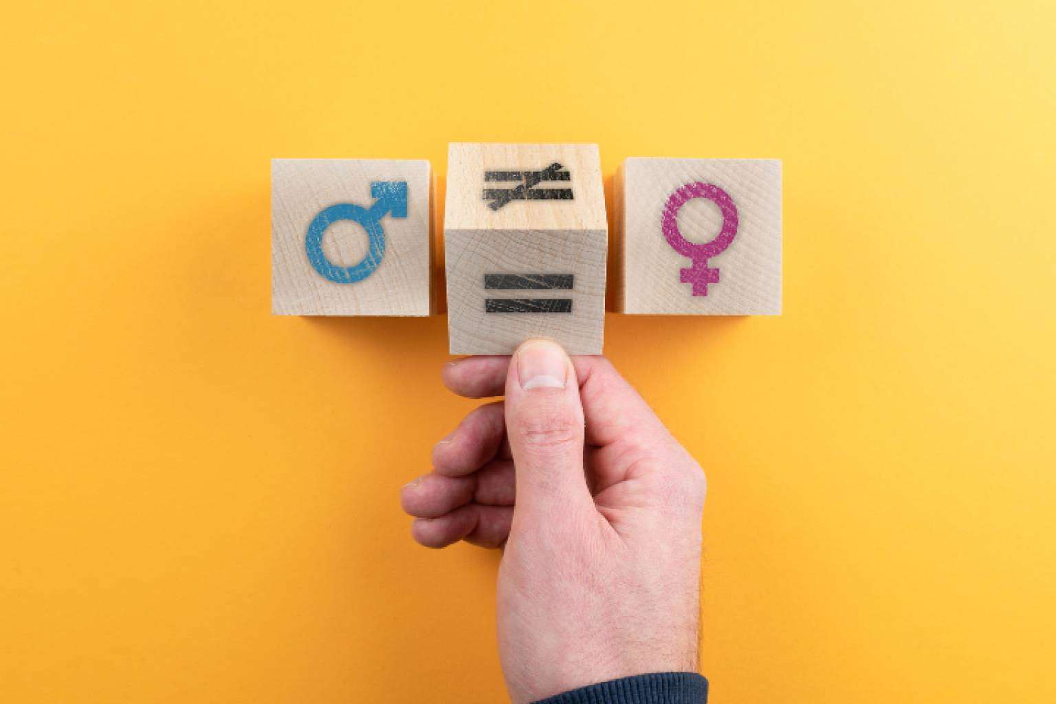 Feminización de la voz y disforia de género