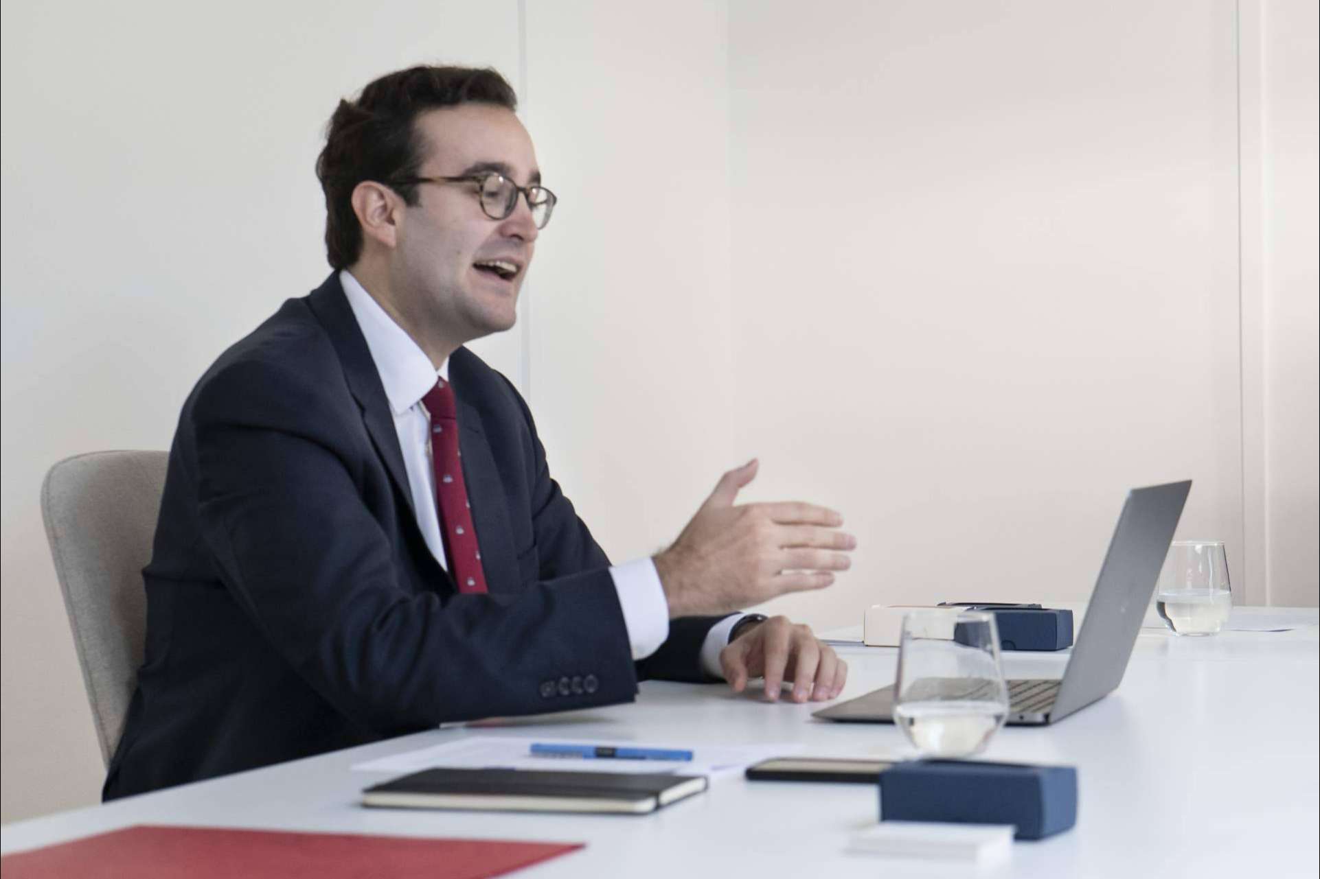 El despacho de abogados especializado en derecho público y litigación, Magnauz