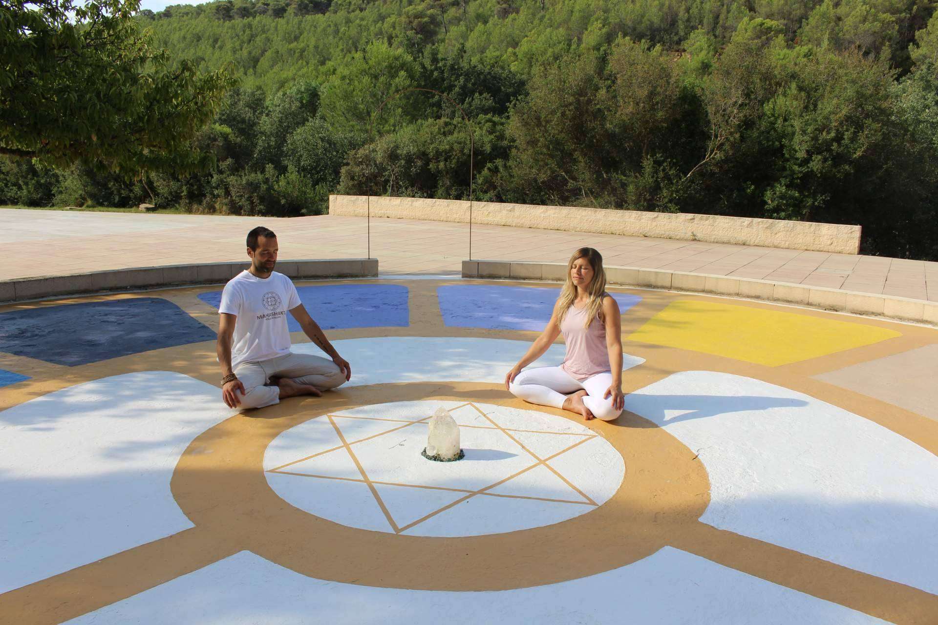Con los cursos para profesores de la Escuela de Yoga Integral Mahashakti es posible conocer a fondo el yoga integral