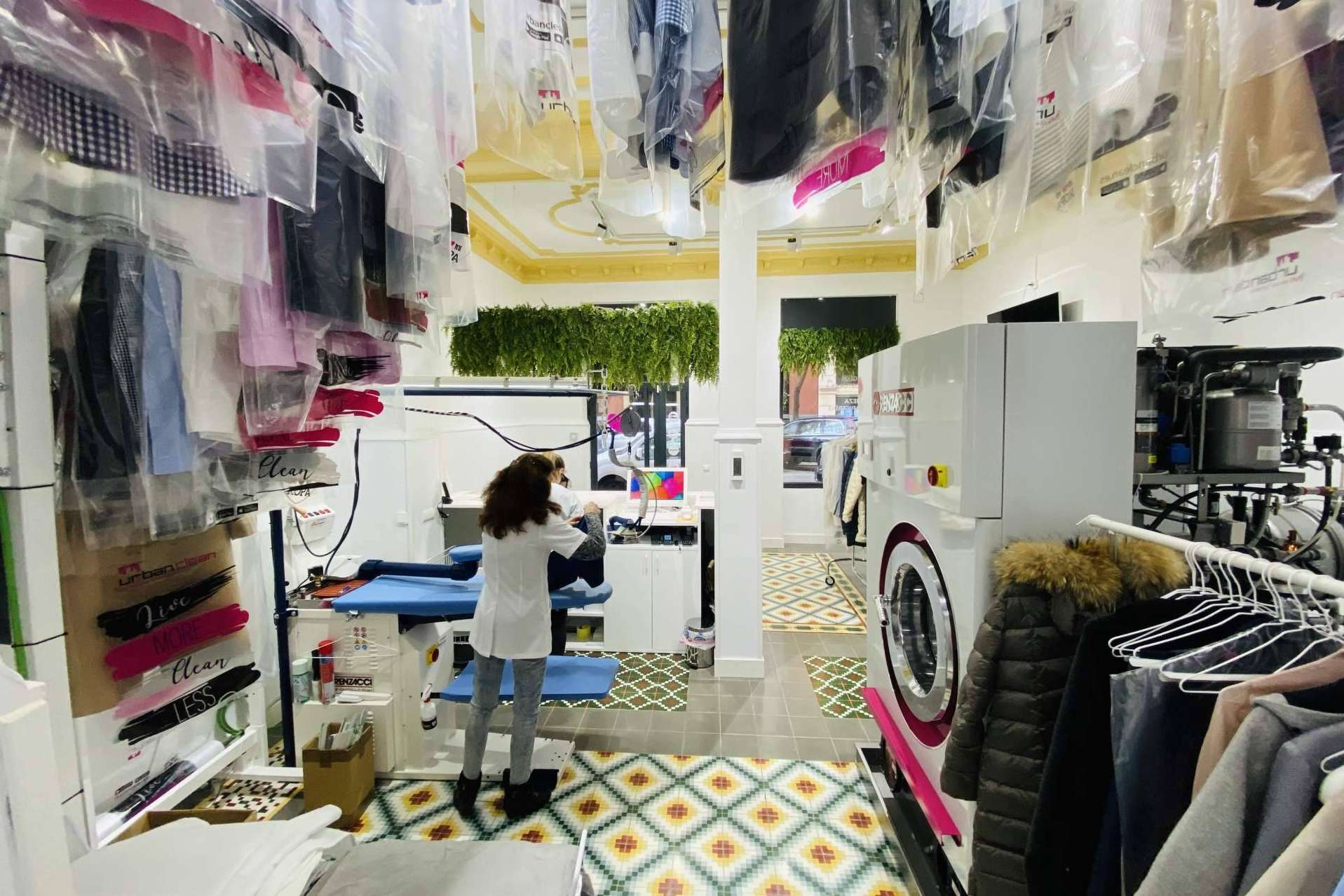 UrbanClean, la franquicia de tintorería que transforma el mercado con innovación, sostenibilidad y rentabilidad extraordinaria