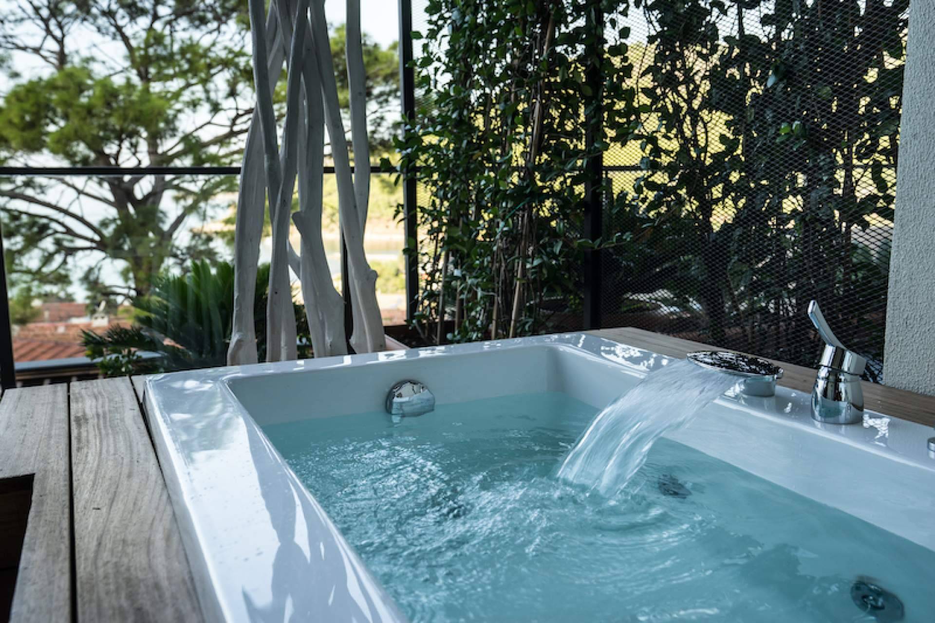 Vacaciones más confortables y placenteras en un apartamento con jacuzzi privado en Gran Canaria, con isholidays.com