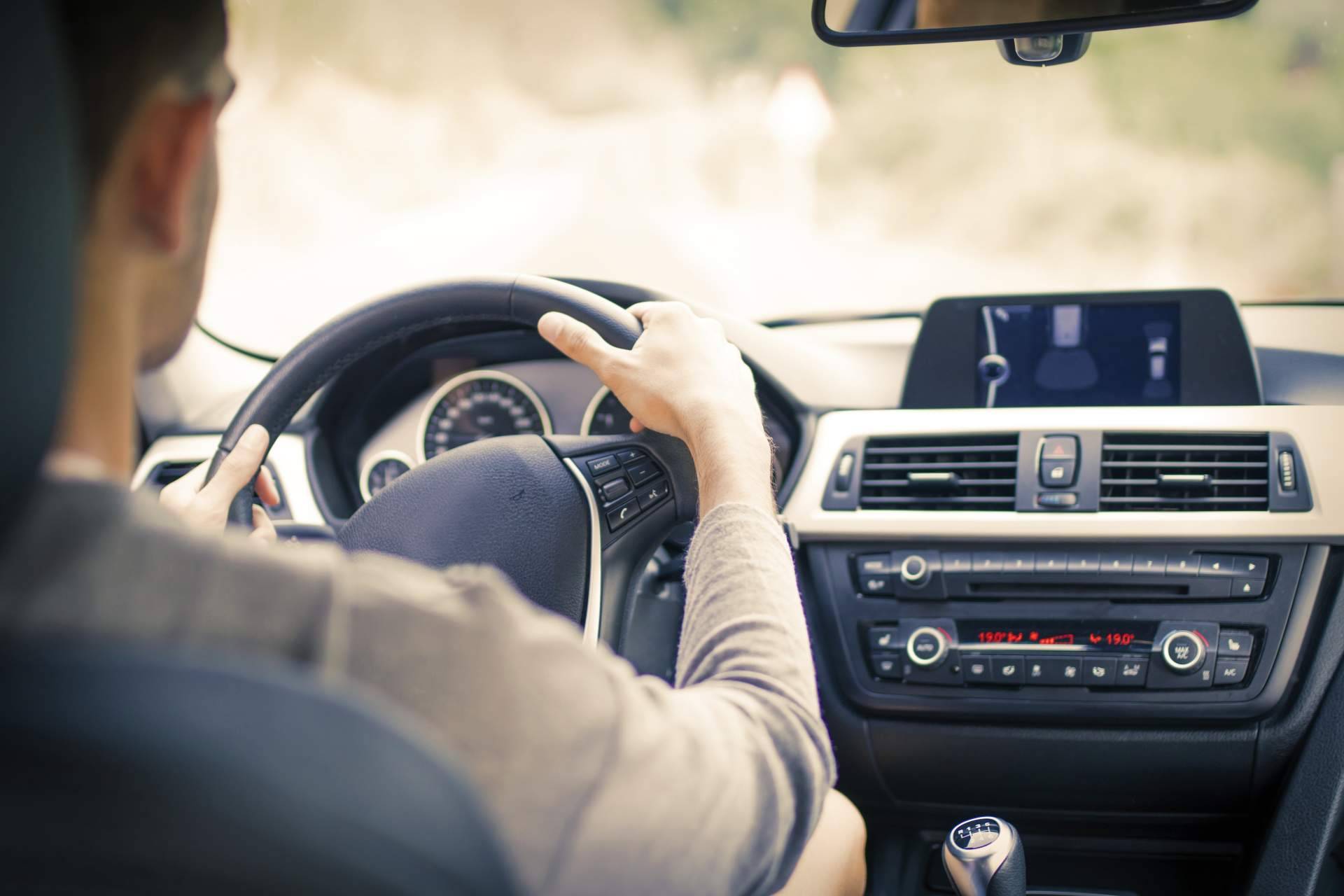 La importancia del mantenimiento del coche para viajar en verano