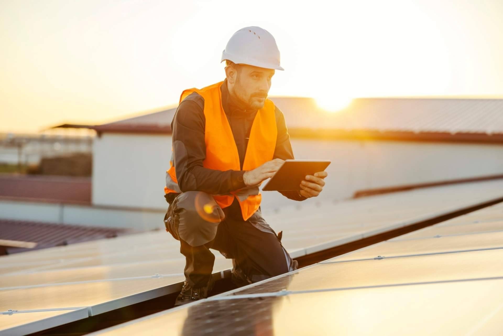 Financiación de proyectos fotovoltaicos, con la empresa especializada Inver Finex