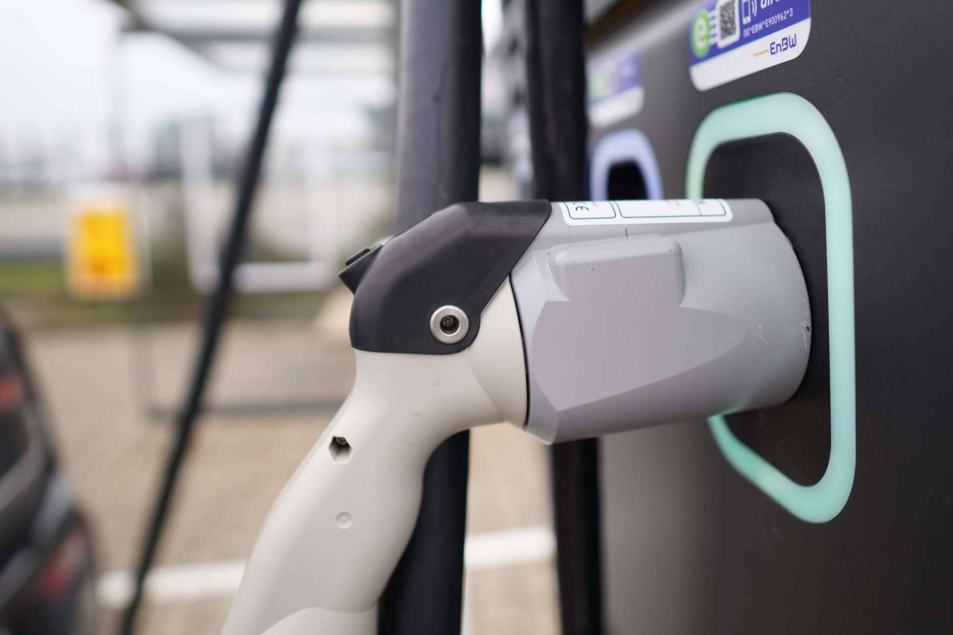 Encontrar el punto de carga para coche eléctrico en toda Europa con Zeemcoin