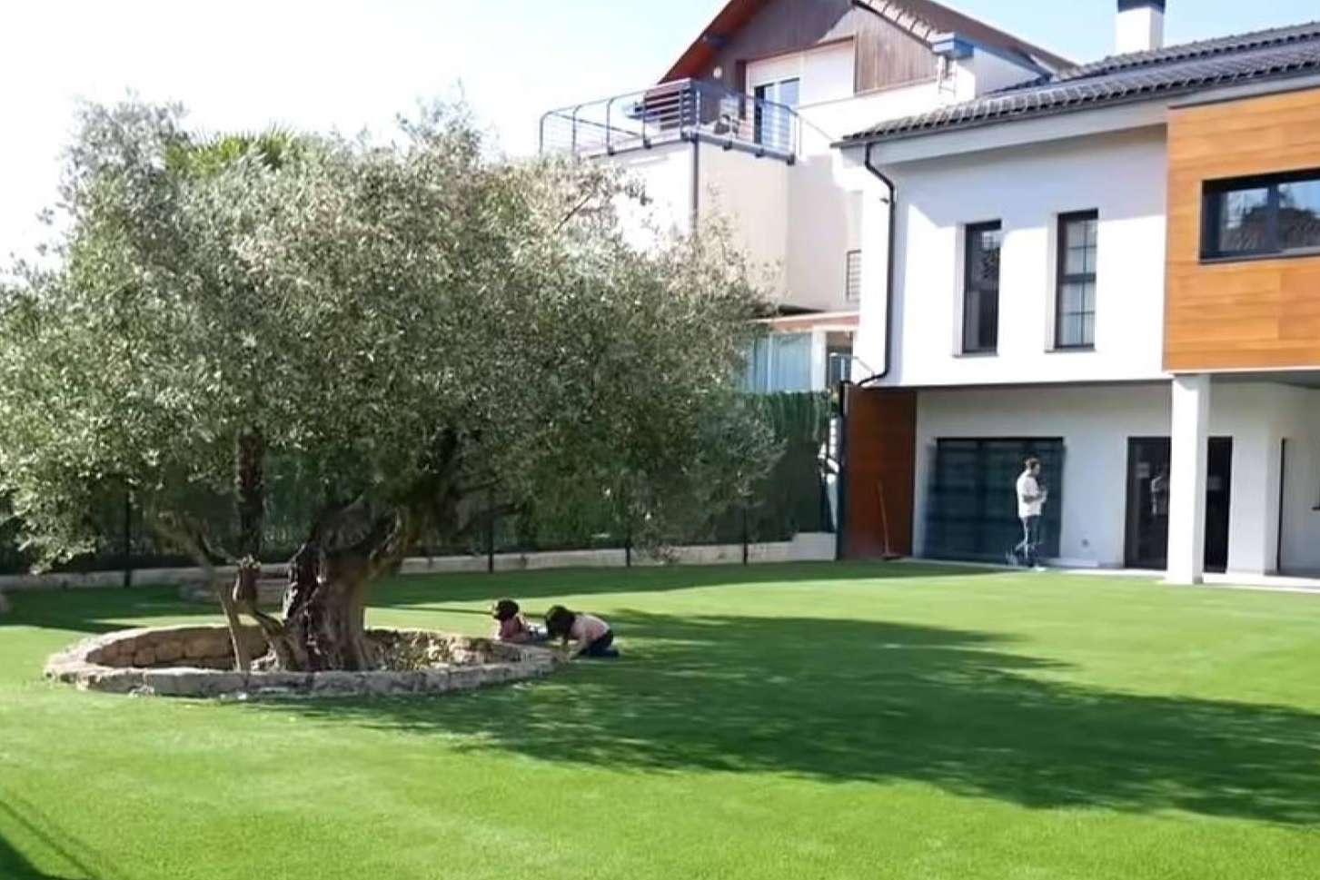 Fabricación española de césped artificial, Albergrass
