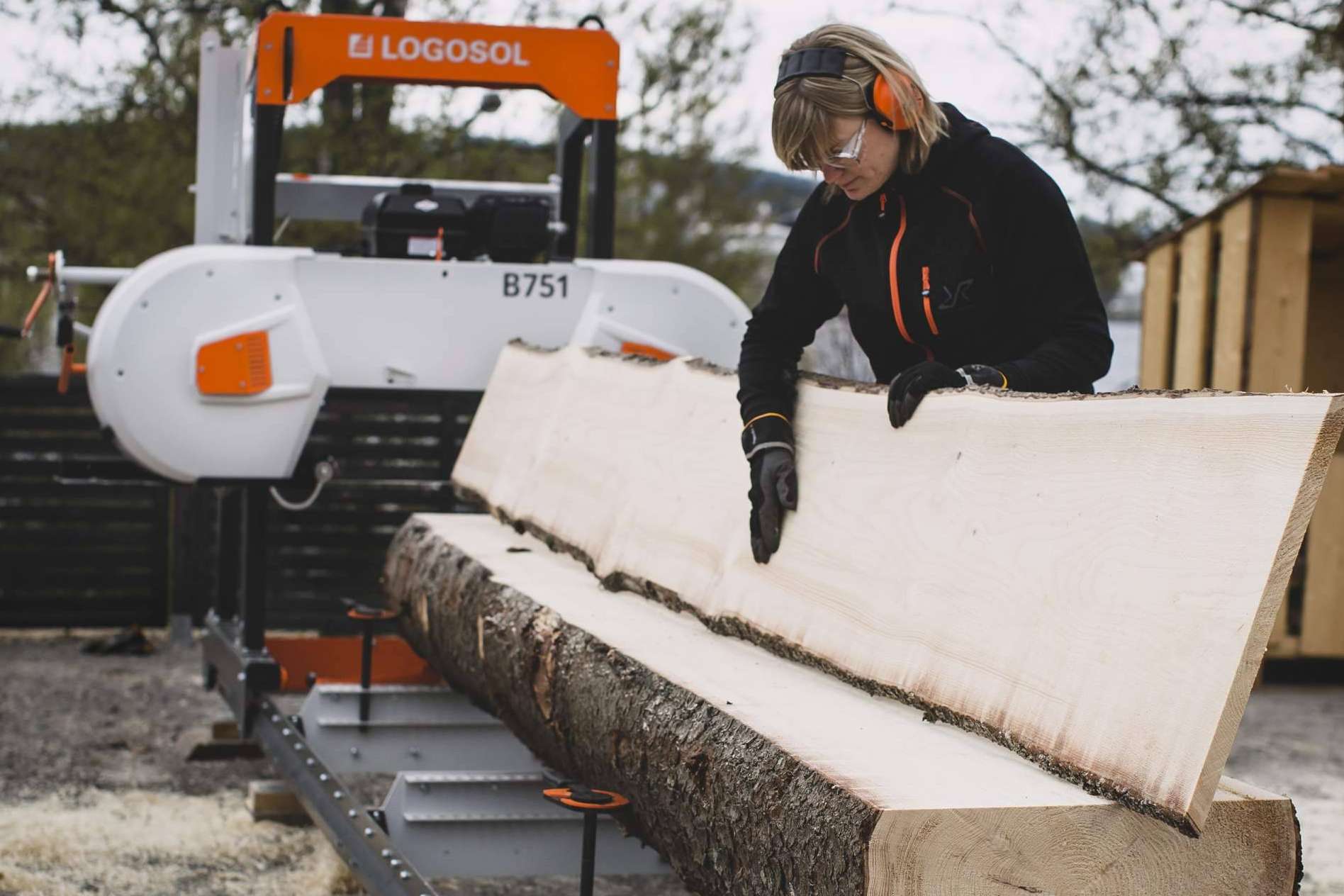 Potenciando el valor de la madera con los aserraderos de cinta y la calidad sueca de Logosol