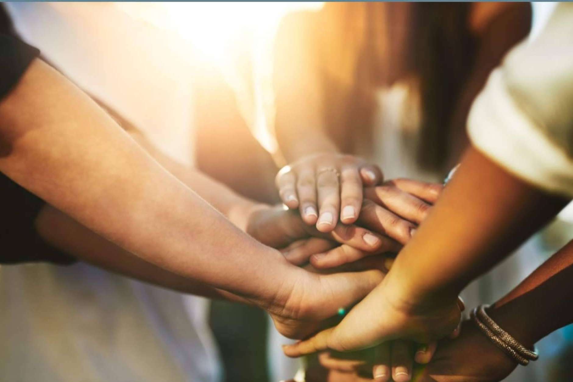 ¿Cuáles son las ventajas de llevar a cabo eventos corporativos en verano?, con Connect2Enjoy