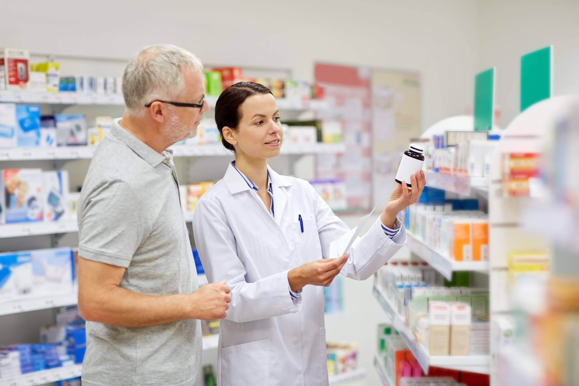 Todo lo que se necesita saber y nadie cuenta para trabajar en el mostrador de una farmacia