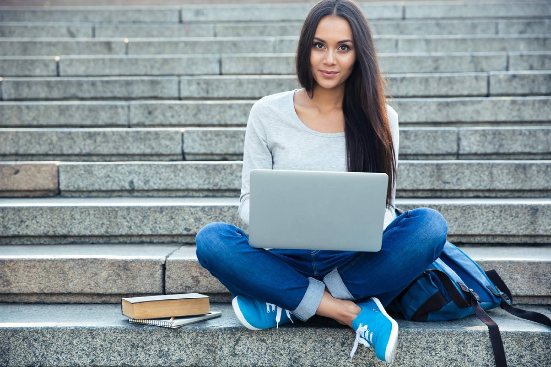 ¿En qué consiste una tesis doctoral?