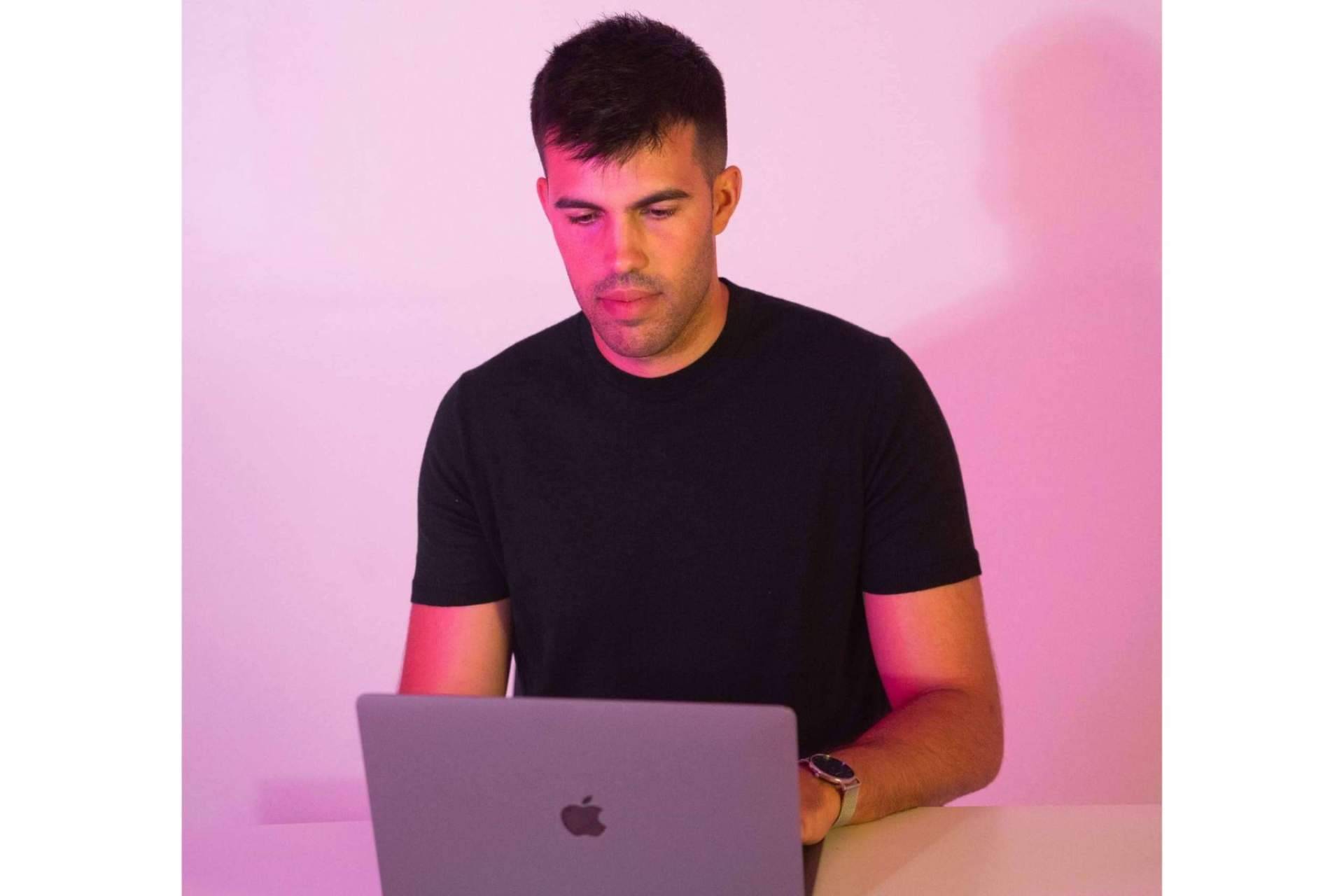 ¿Estudiar con o sin música?, Joan López responde