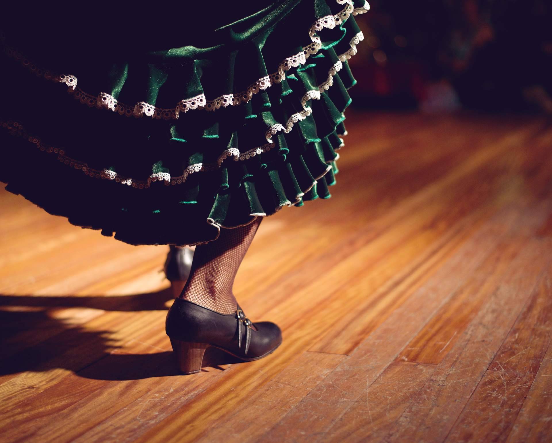 Selección de Moda Flamenca 2023, las faldas rocieras de Viva La Feria