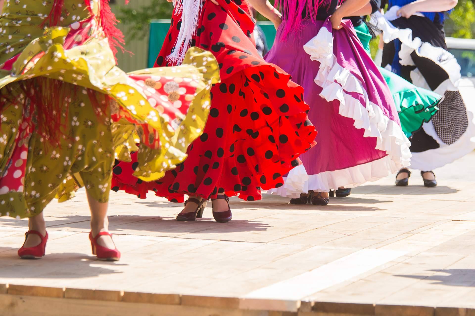Calidad, elegancia y profesionalidad con las faldas flamencas de Viva La Feria