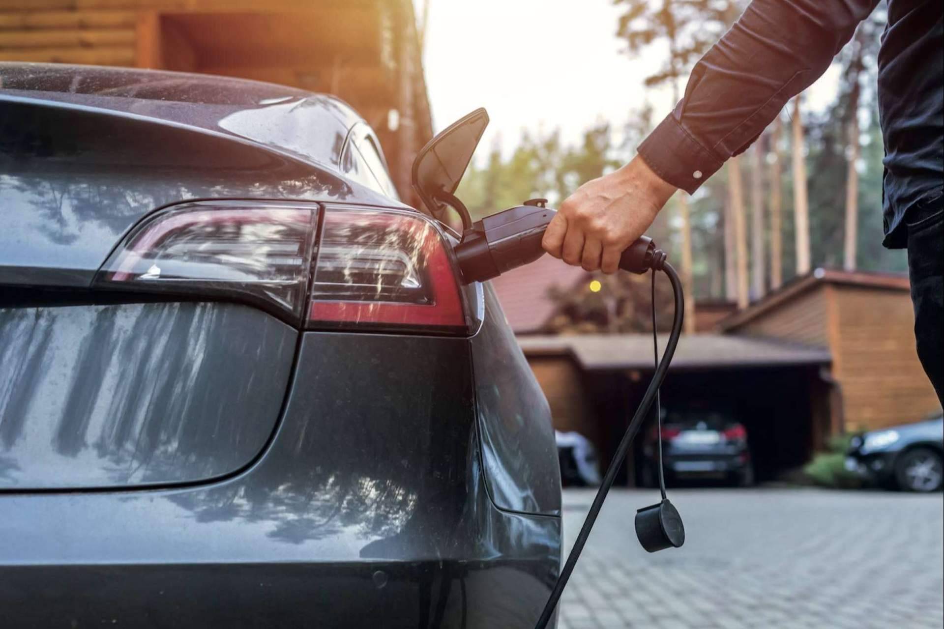 ChargeGuru y Paradores de Turismo de España repartirán puntos de recarga para vehículos eléctricos en 88 de sus establecimientos