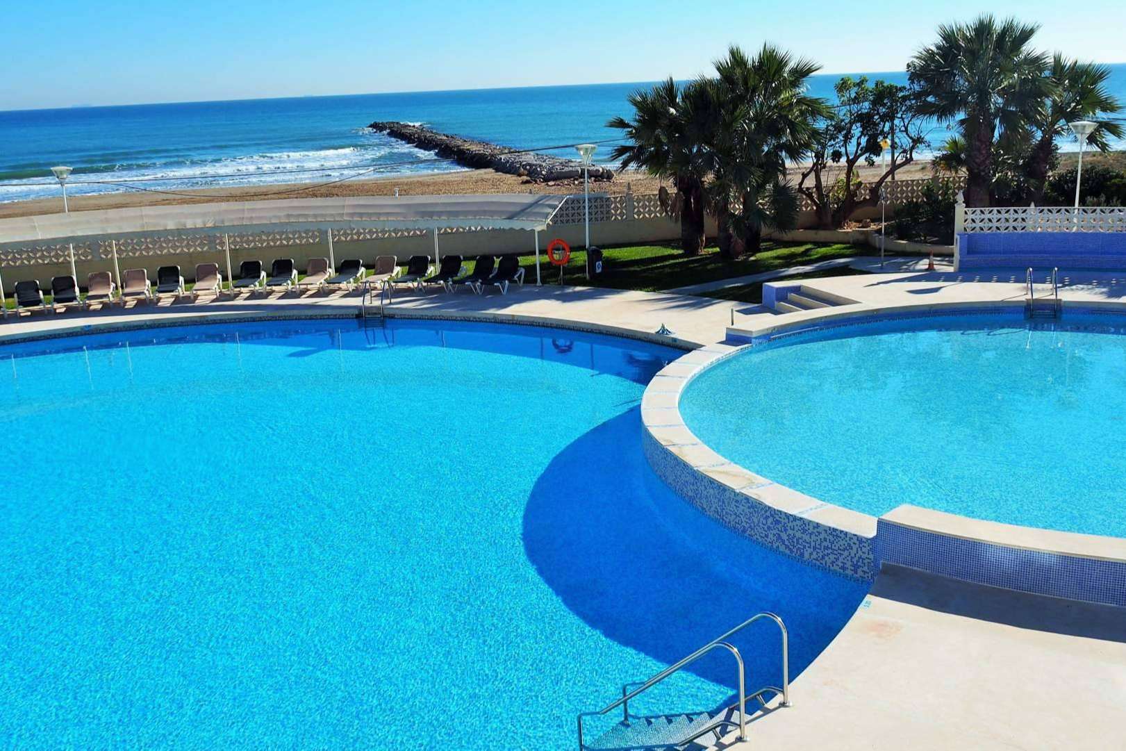 Frente al mar de Valencia, unos días de relax con Valhotel