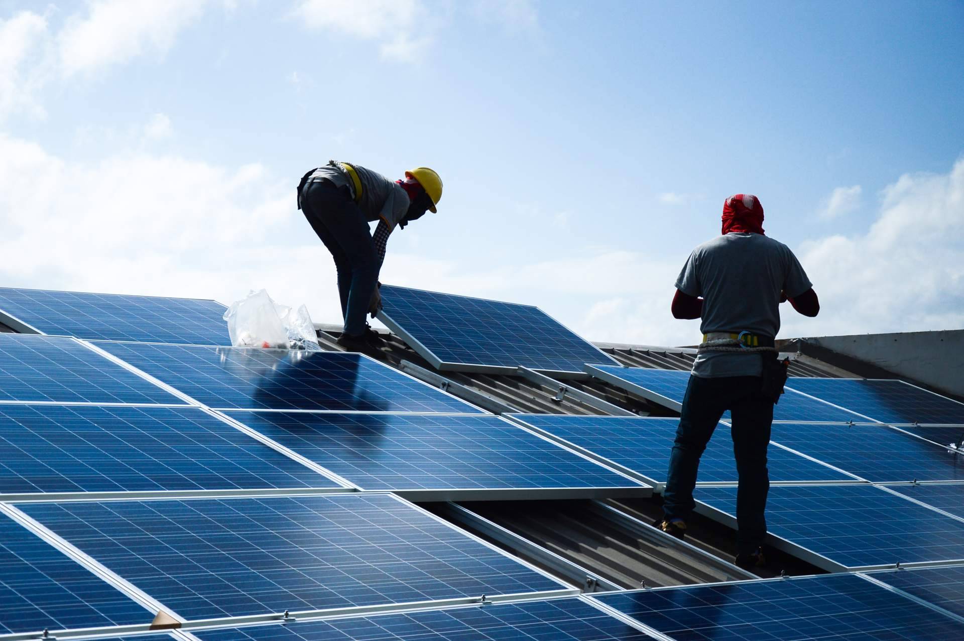 Prácticas, manuales, guías y formación en ámbitos locales para conseguir una energía asequible y no contaminante, con Municipiods.com
