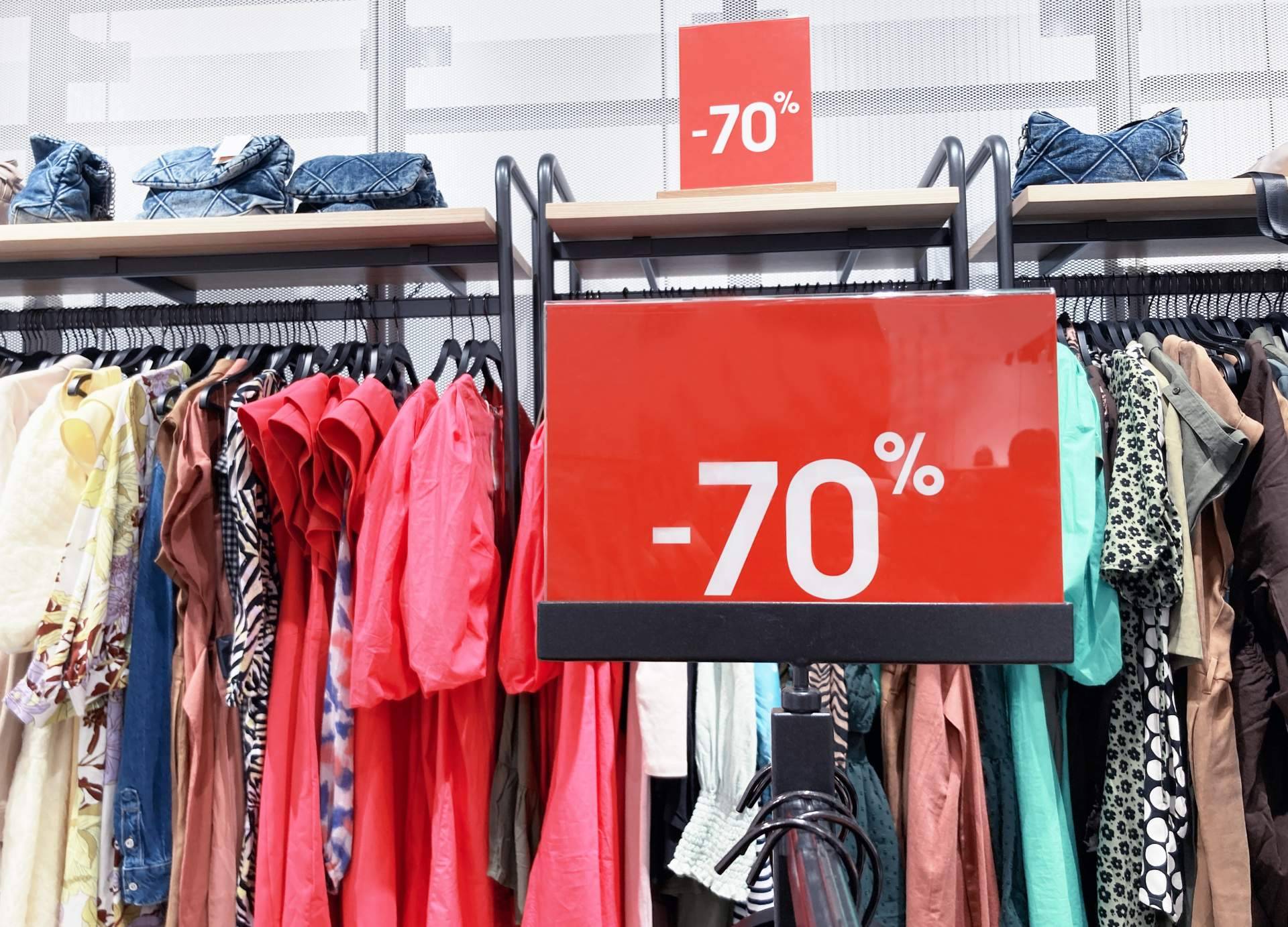 Comprar ropa de marca con descuento en Valencia en Factory Store