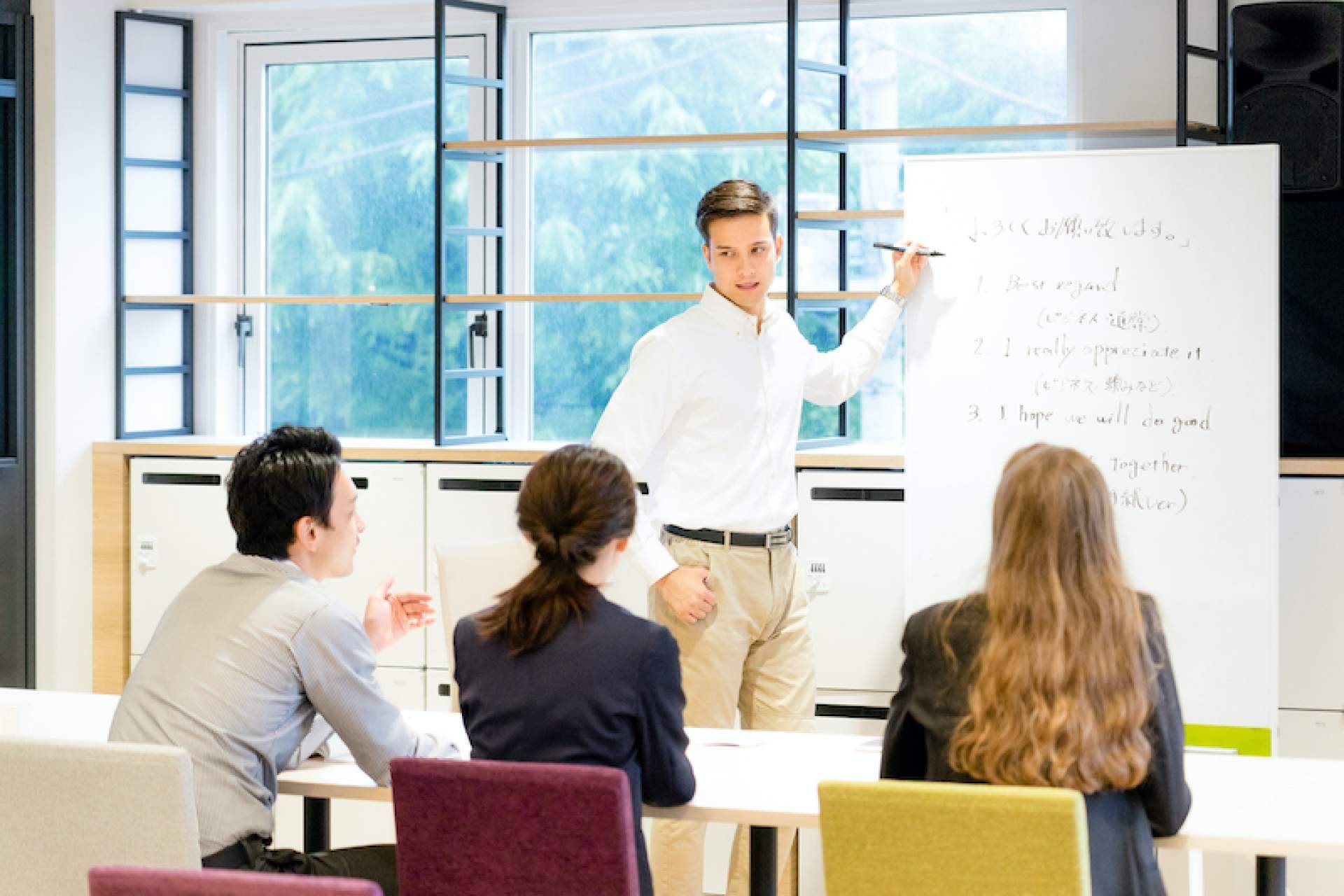 Teach In·Company es considerada mucho más que una academia de inglés en Viladecans