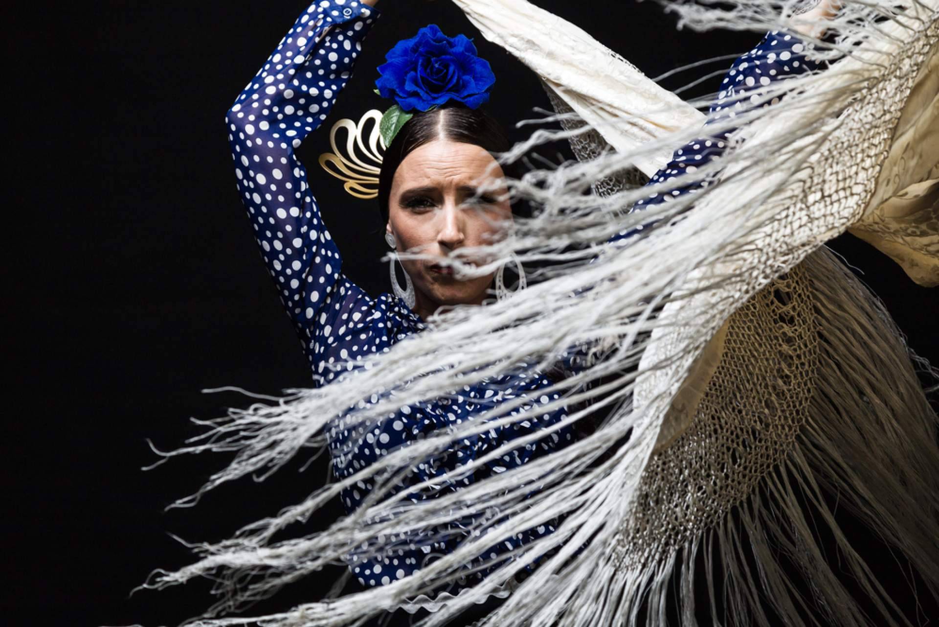 Con ropa de baile flamenco de Viva La Feria se puede destacar