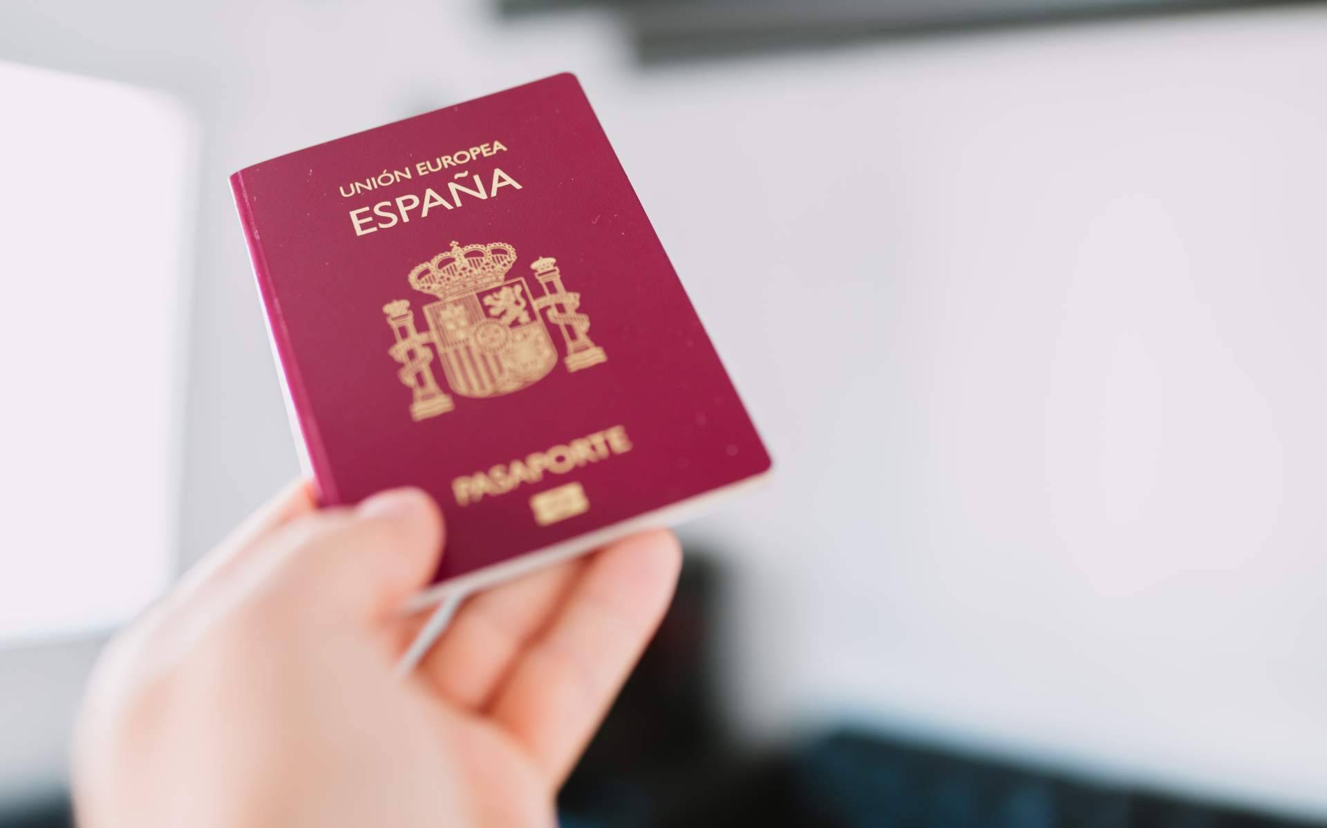 Degiovani Abogados habla sobre los requisitos para obtener la nacionalidad española por residencia