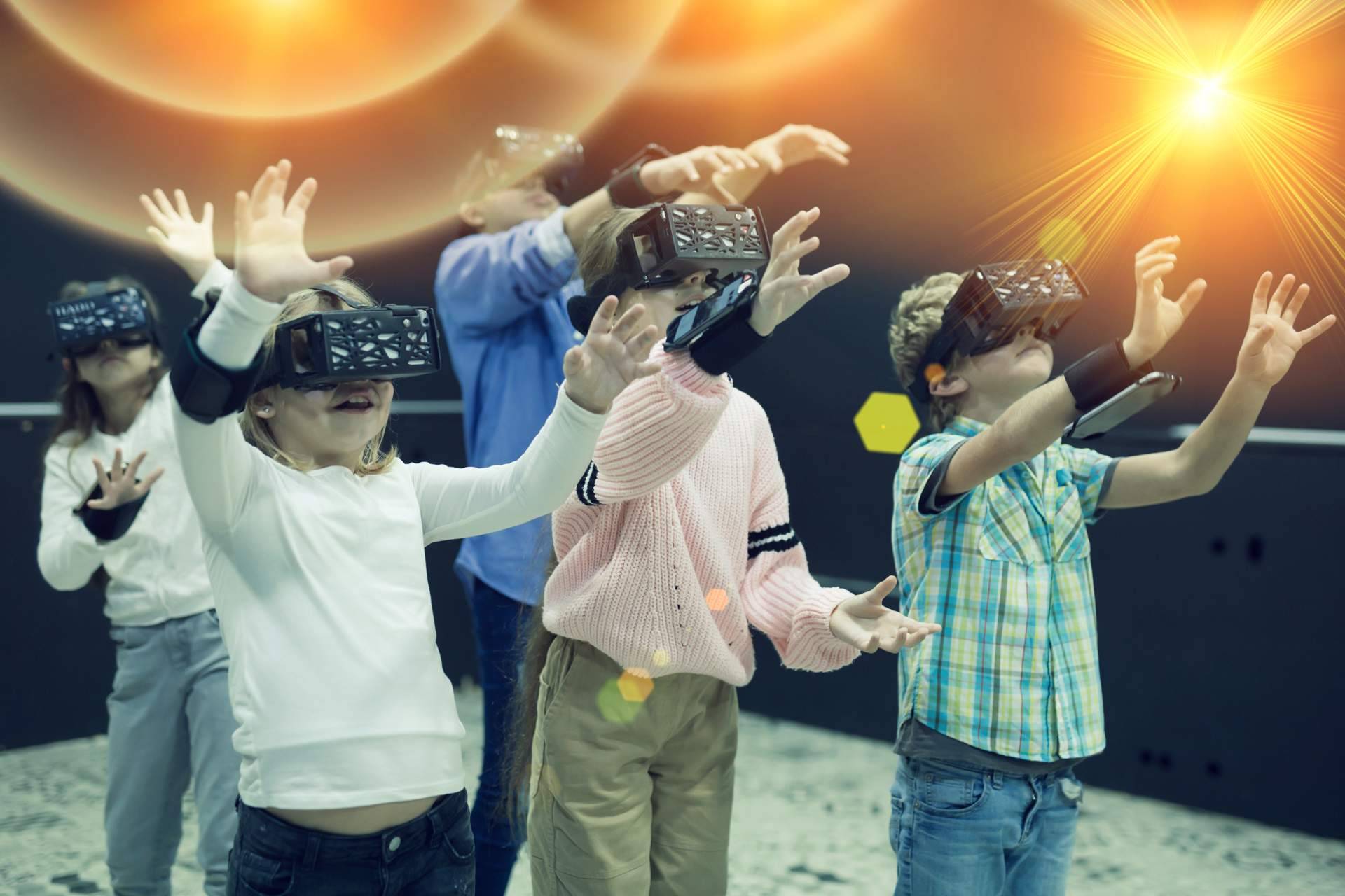 Jugar a algunos de los mejores escape rooms de realidad virtual en Barcelona
