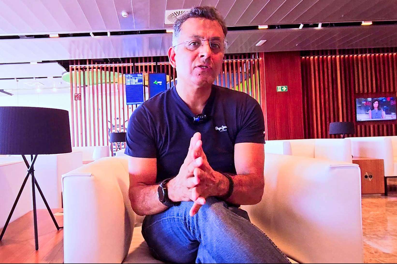 Aicad Business School sobre las diferencias entre un convenio y un contrato de prácticas