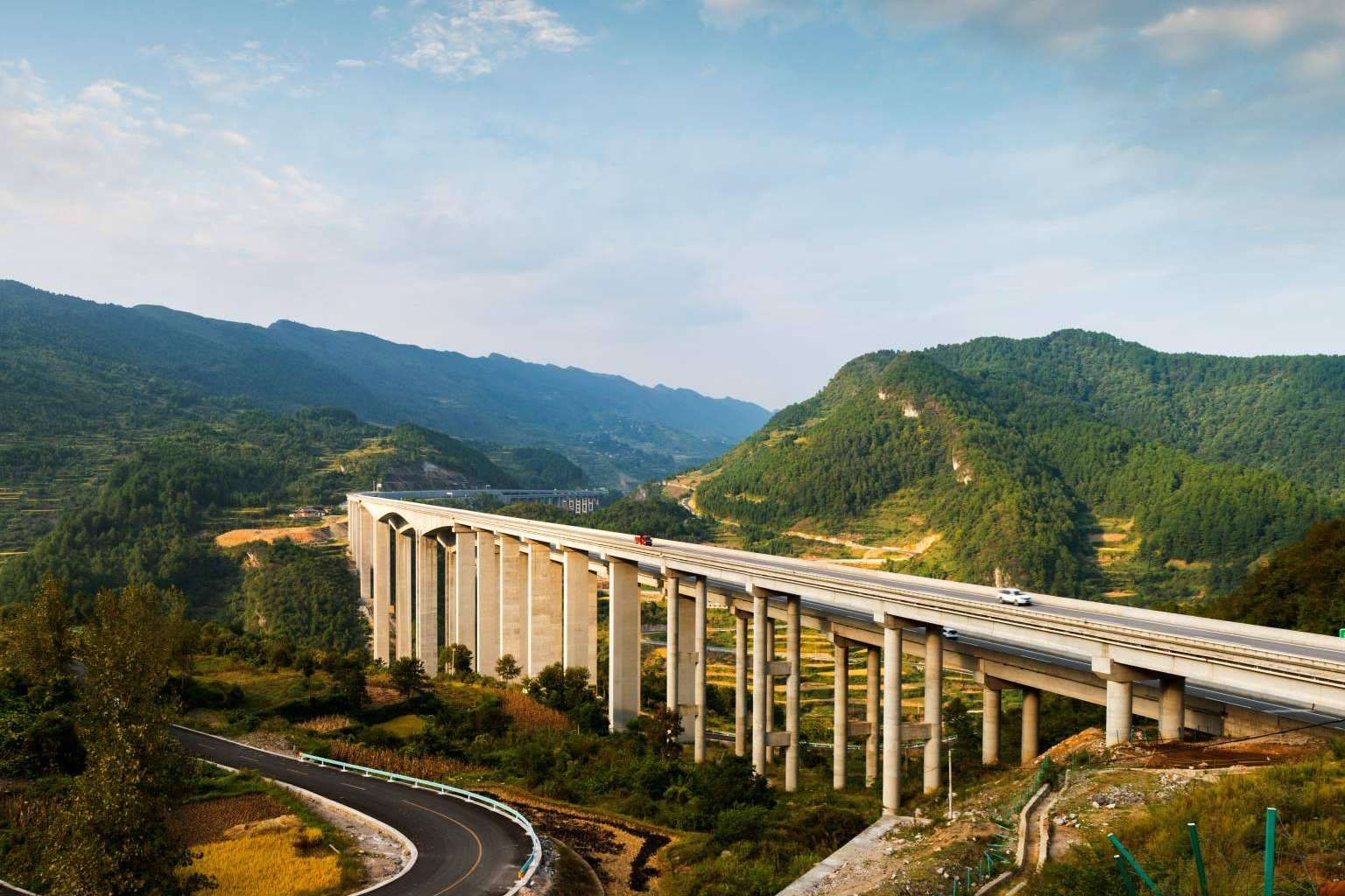 Los especialistas en la fabricación de apoyos y juntas elastoméricas para infraestructuras de Verdú