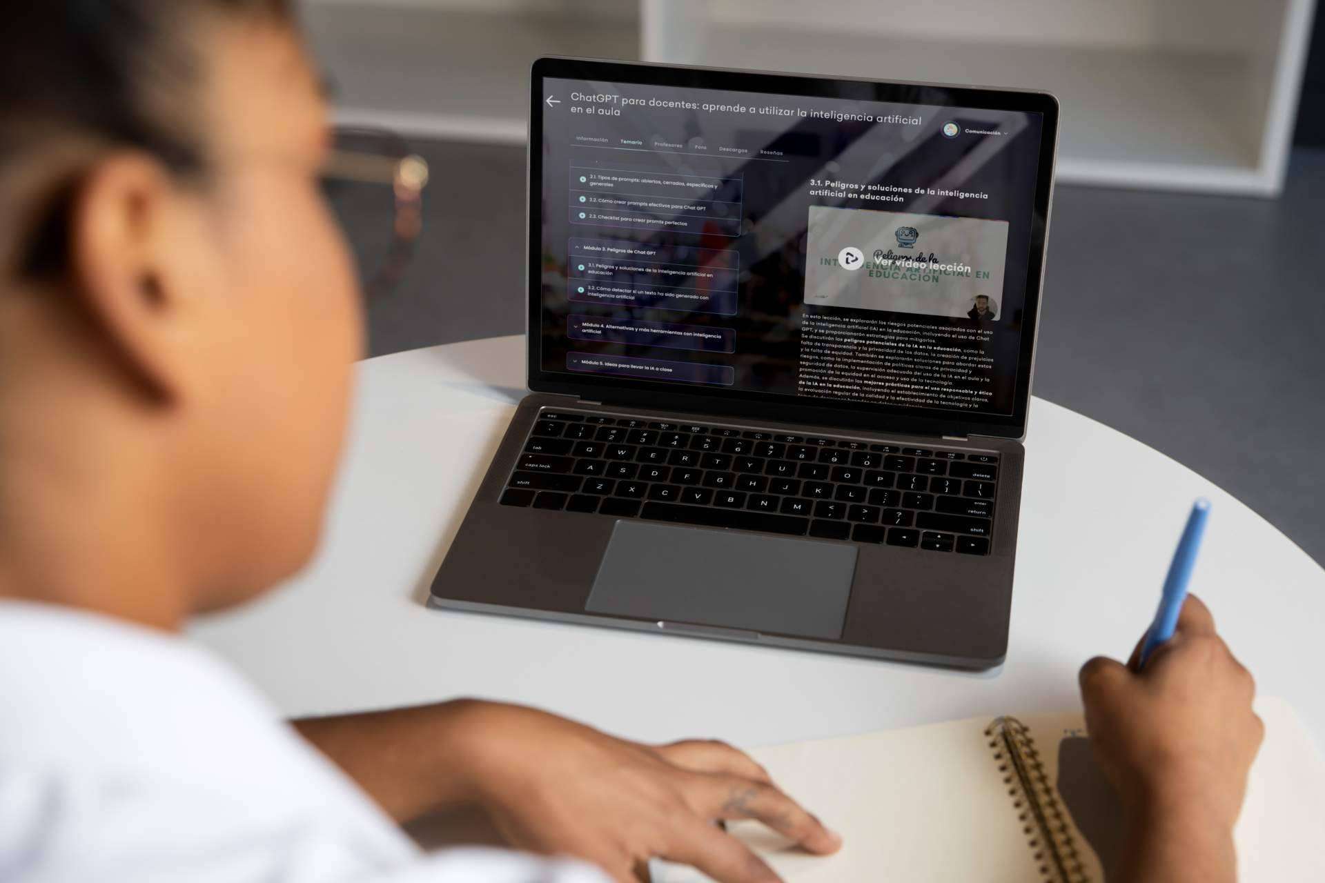 Kumubox y la importancia de la formación actualizada del profesorado