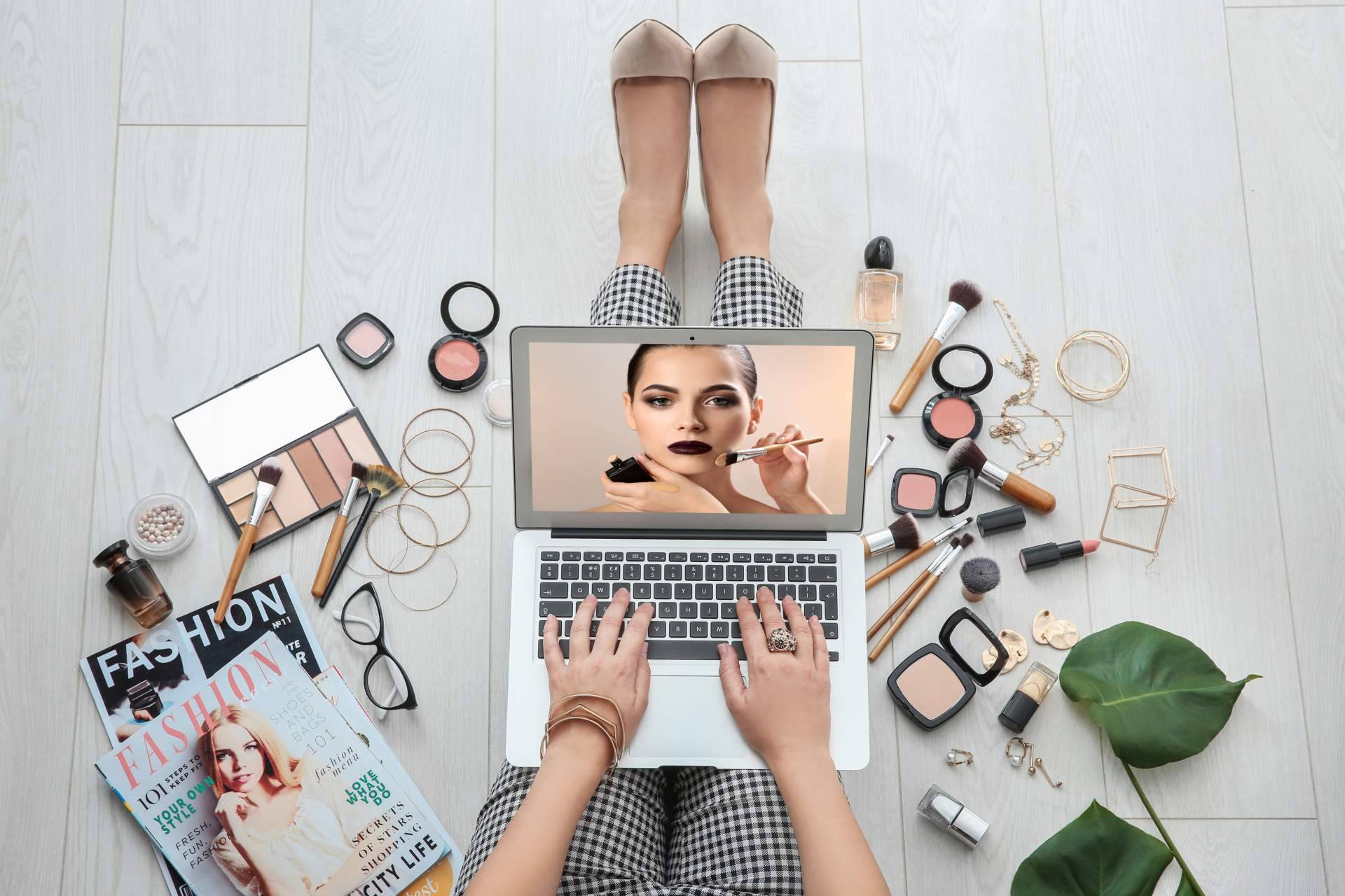 Formarse en cursos del sector belleza de forma práctica y eficaz, por Estética Latina Academy