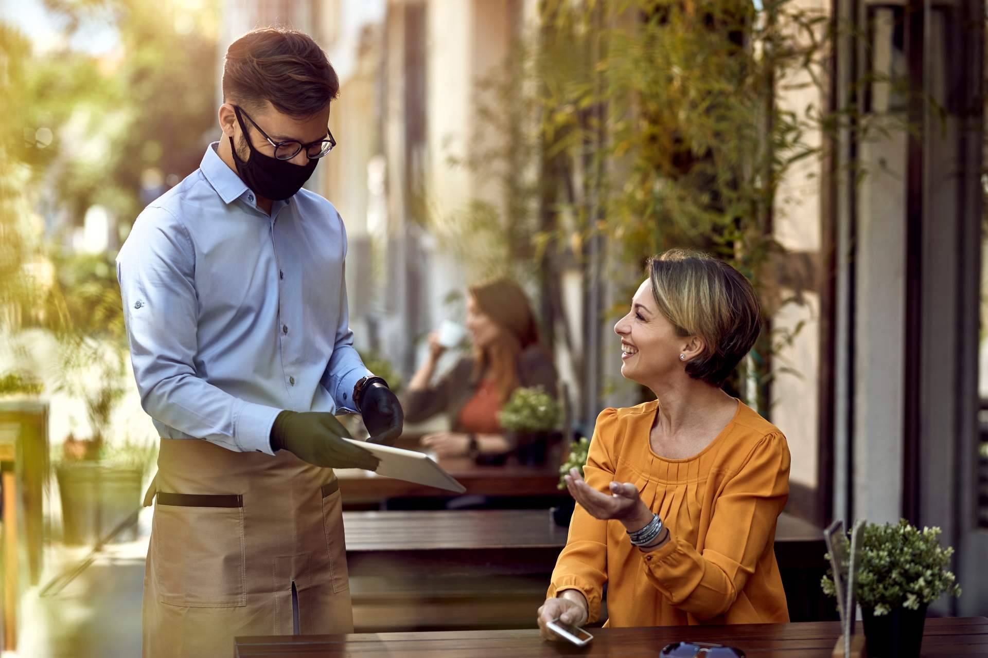 Conocer los beneficios de usar menú digital en los bares y restaurantes