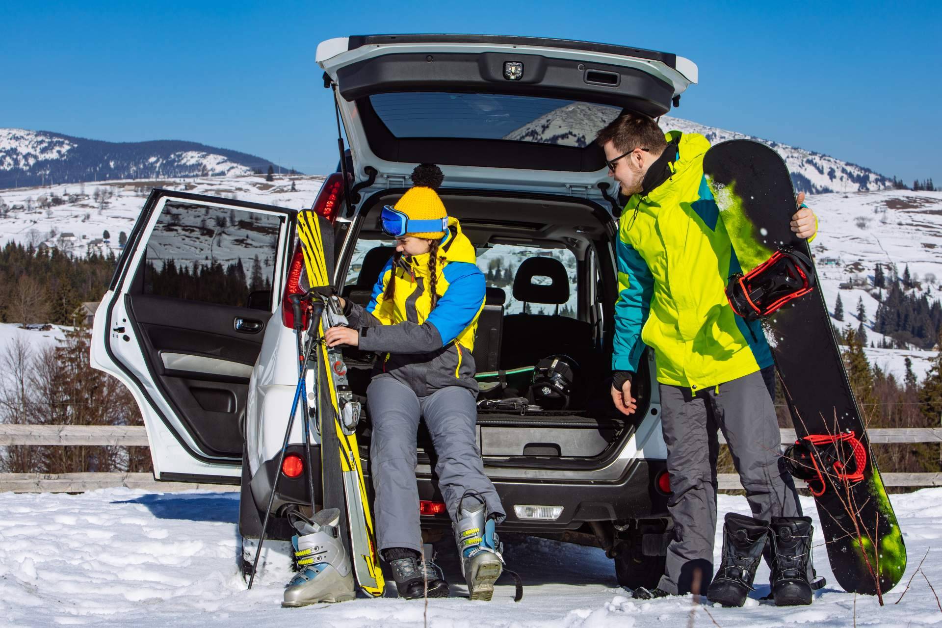 Material de esquí en Sierra Nevada con el servicio de alquiler de Sierra Nevada Adventure & Ski