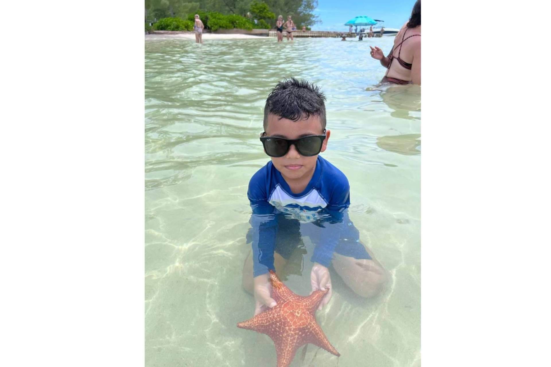 Disfrutar de las playas y la naturaleza de las Islas Caimán con Cayman Ocean Adventures