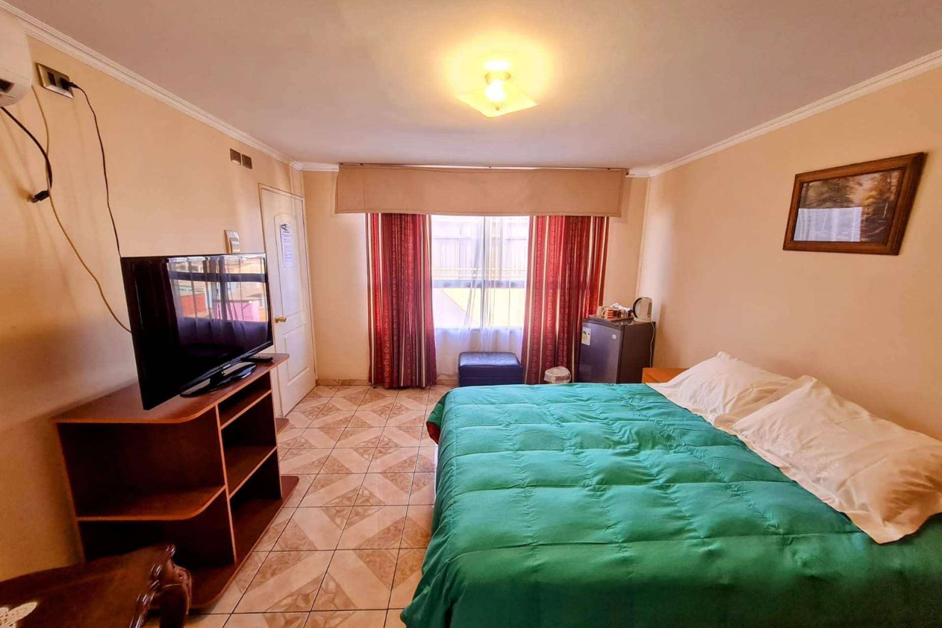 Alojarse en el Hotel Antofagasta Centro con estacionamiento incluido