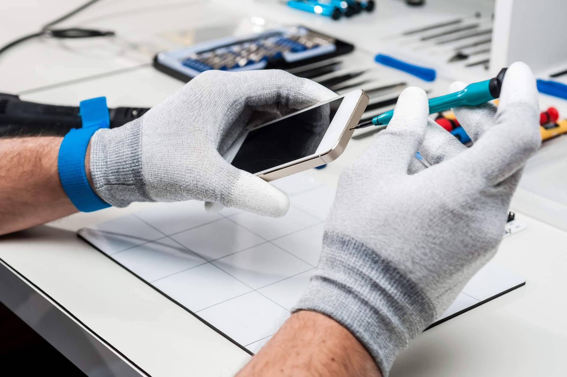 ¿Cómo es el servicio de reparación de iPhone?, de la mano de iRefurb