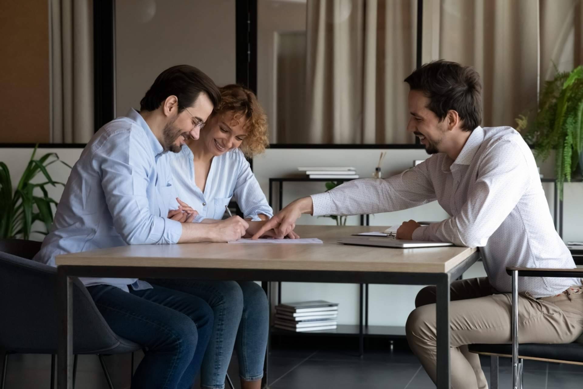 Cuál es el sueldo de un agente inmobiliario