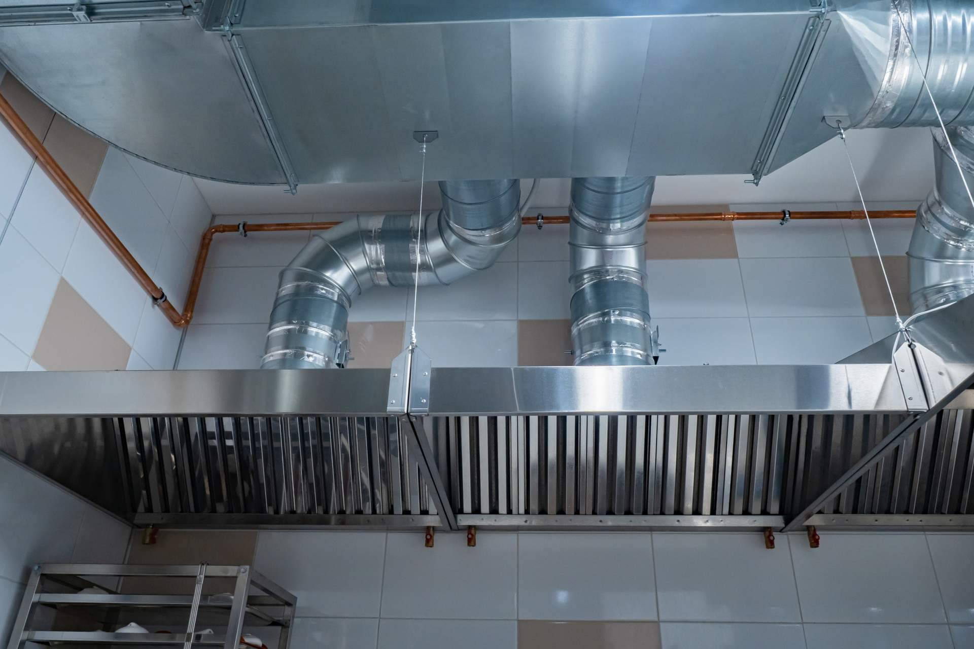 ¿Cómo calcular las dimensiones de las campanas de cocina industrial? Grupo Industrial Chile