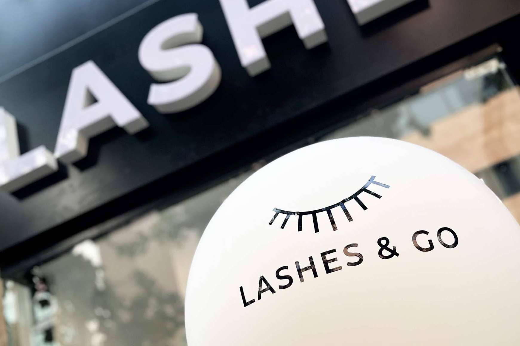 Las ventajas del modelo de franquicia de Lashes & Go en el mundo de la belleza