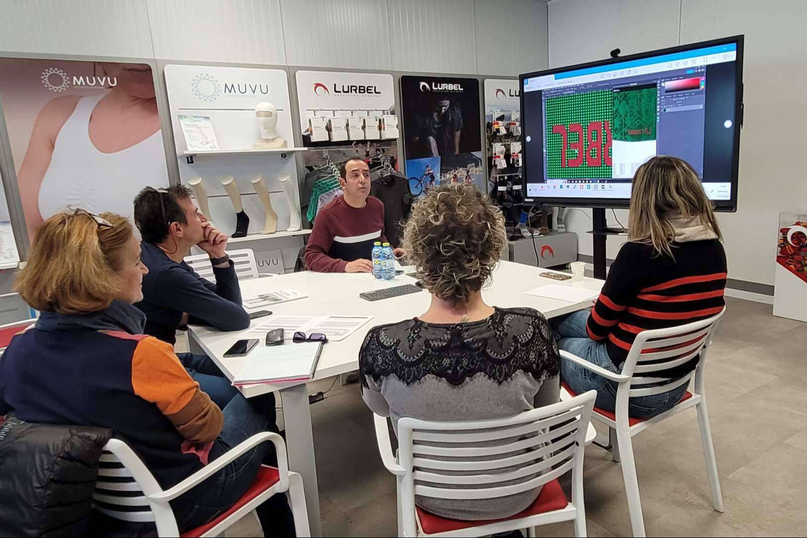 Pioneros en la transición verde y digital en el programa europeo EuroBoosTEX, MLS Textiles y Tecnologías Dim