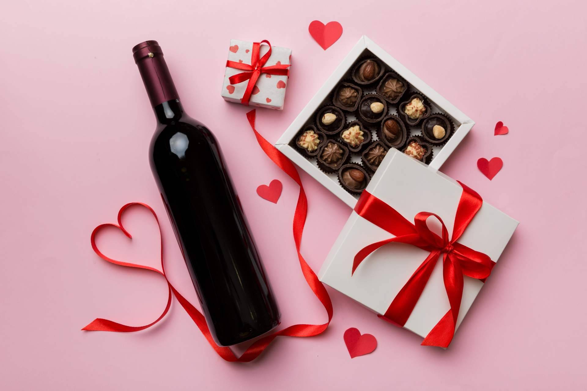 Encontrar decoración para San Valentín en Hogar y Más
