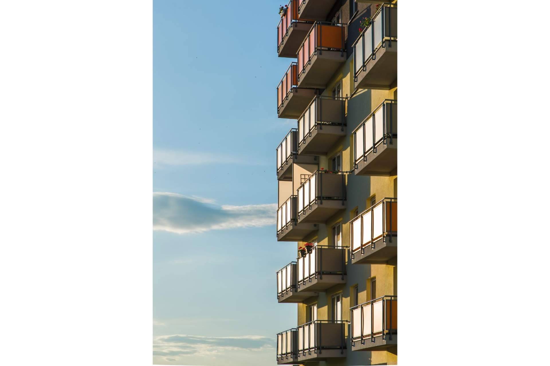¿Dónde encontrar un servicio de alquiler de pisos en la zona alta de Barcelona? Monika Rüsch