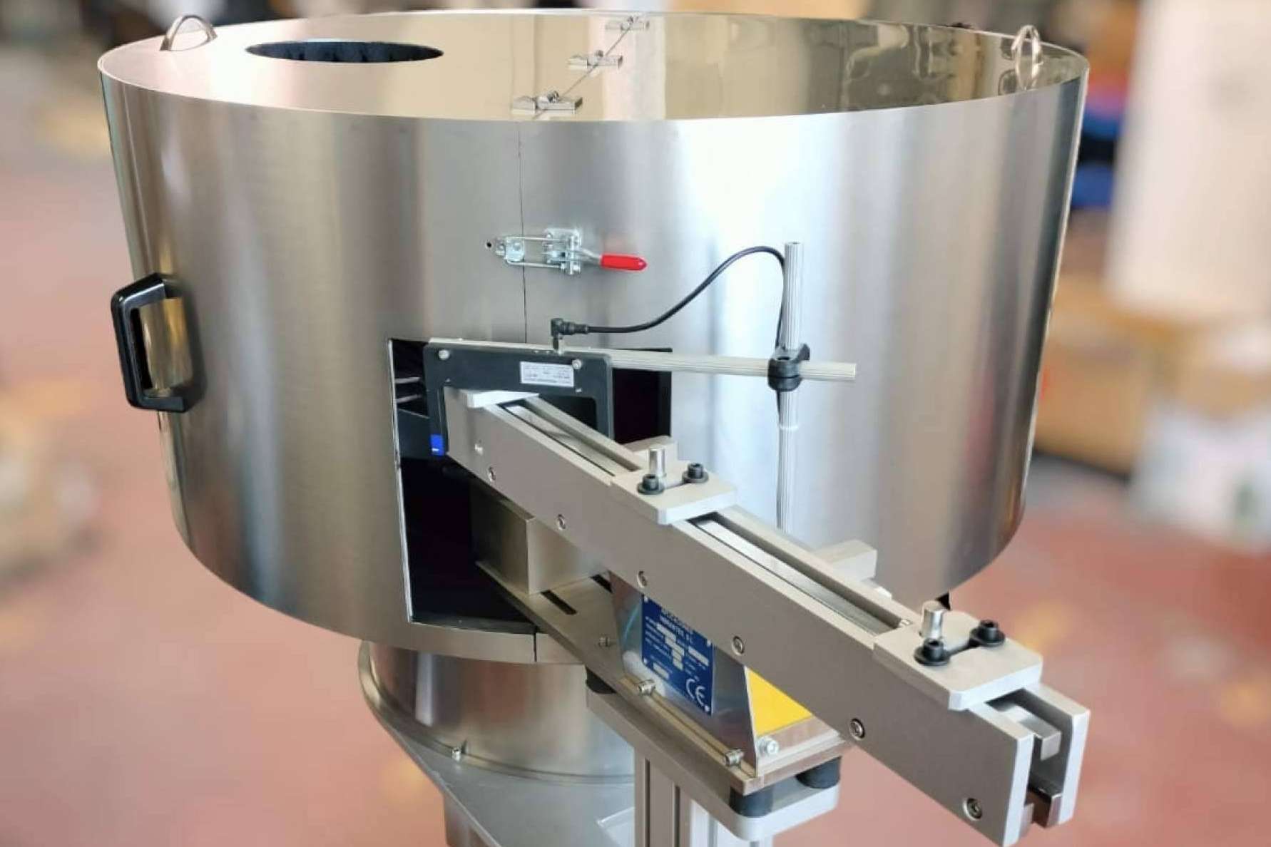 Los diseños innovadores y originales de Aplicaciones Vibrantes simplifican los procesos productivos