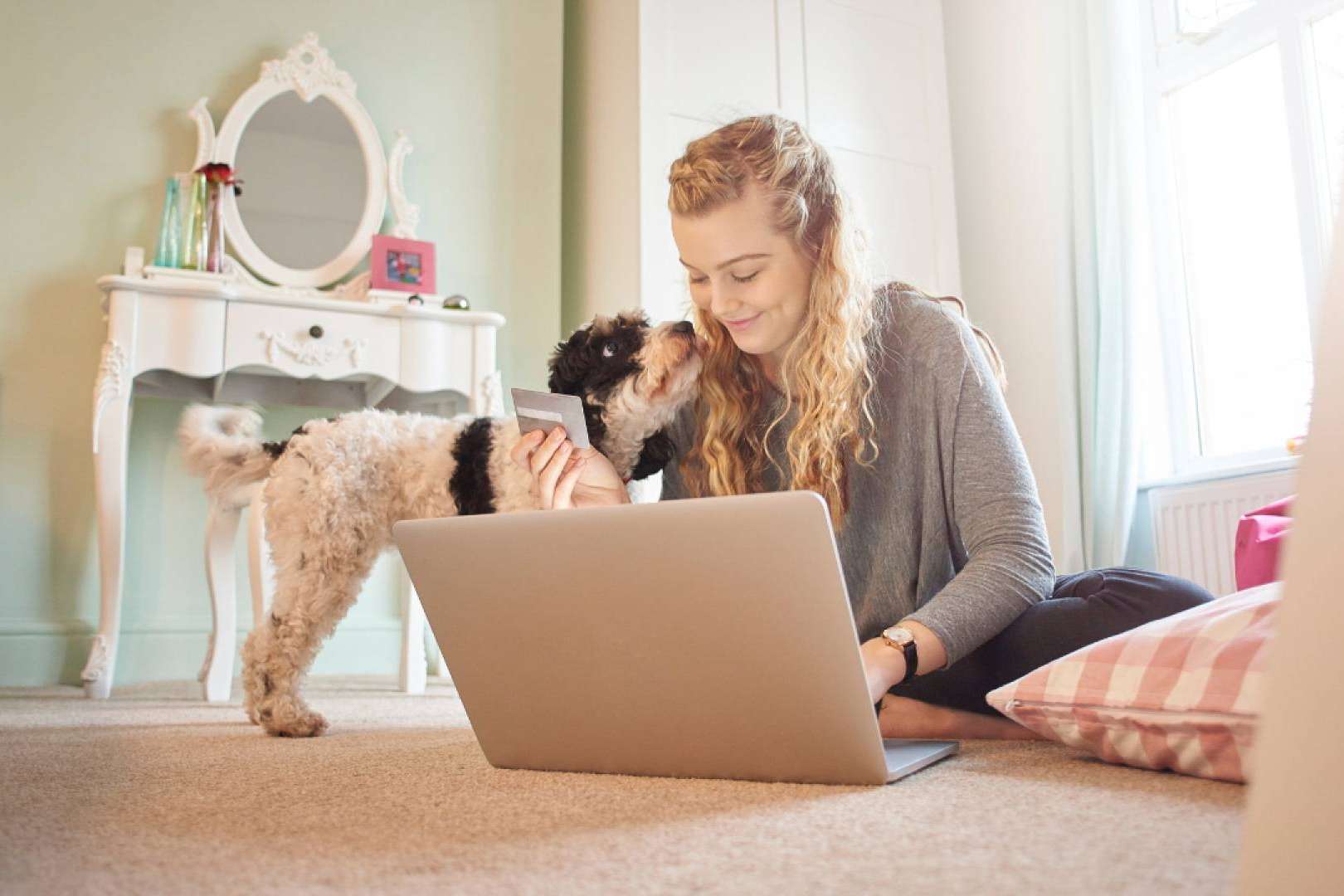 La firma Ucoga ofrece seguros personalizados para mascotas