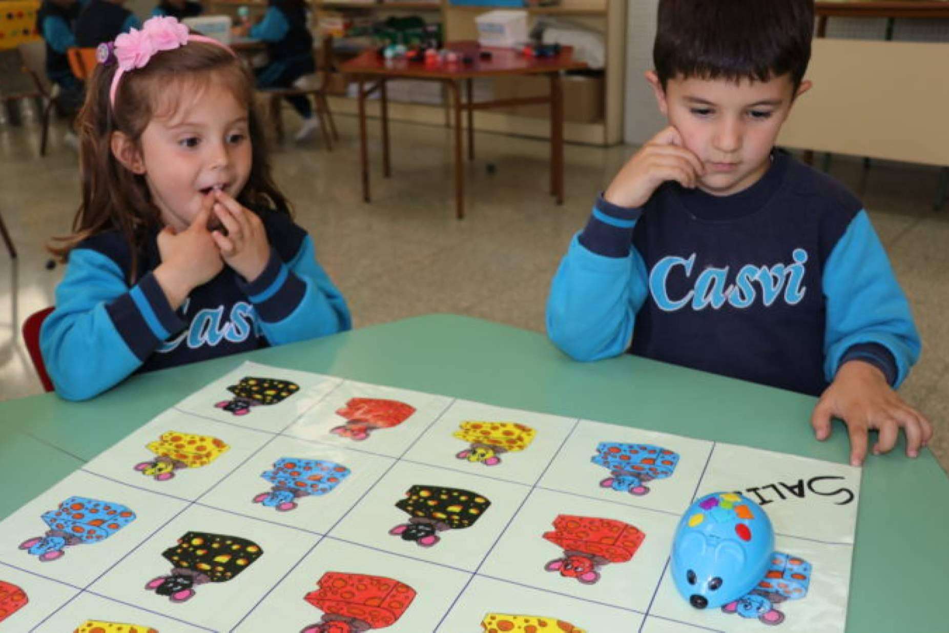 La importancia de la educación digital en familia para un futuro seguro de los hijos, por el Colegio Casvi
